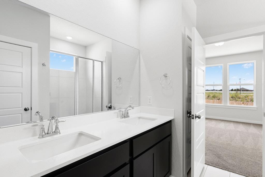 Image 15 of 28 For 1518 Bluff Path