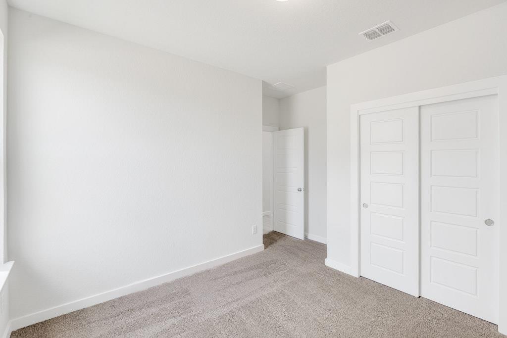 Image 22 of 28 For 1518 Bluff Path