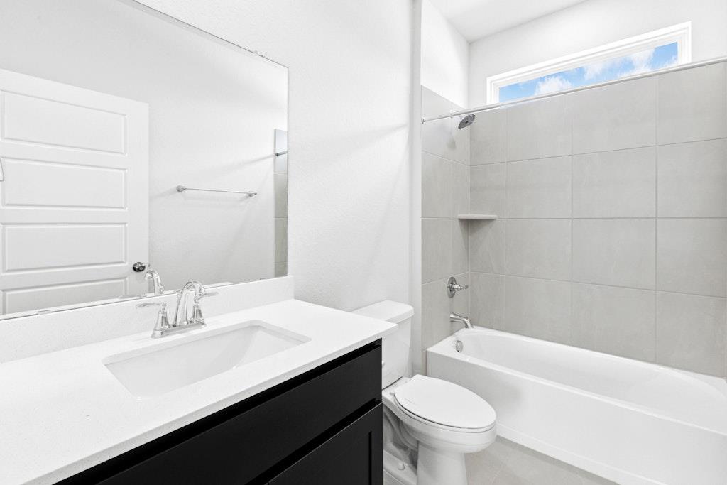 Image 25 of 28 For 1518 Bluff Path