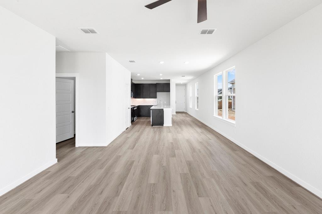 Image 6 of 28 For 1518 Bluff Path