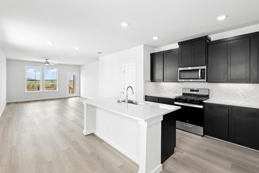 Image 7 of 28 For 1518 Bluff Path