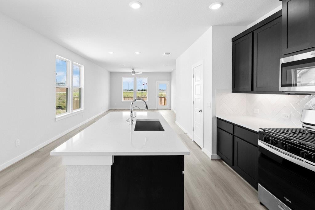 Image 9 of 28 For 1518 Bluff Path