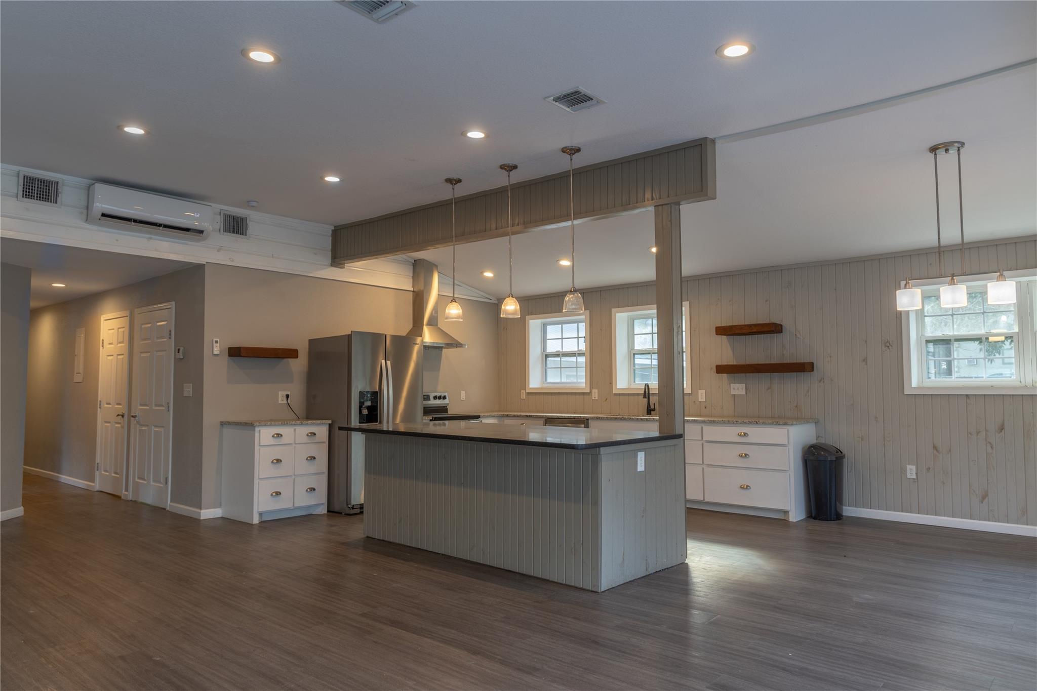 Image 3 of 26 For 120 Erskine Ferry Rd