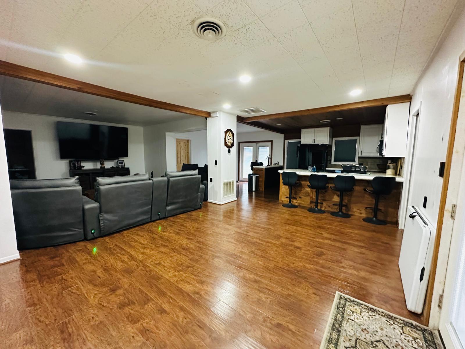 Image 17 of 38 For 1696 Fm 884  