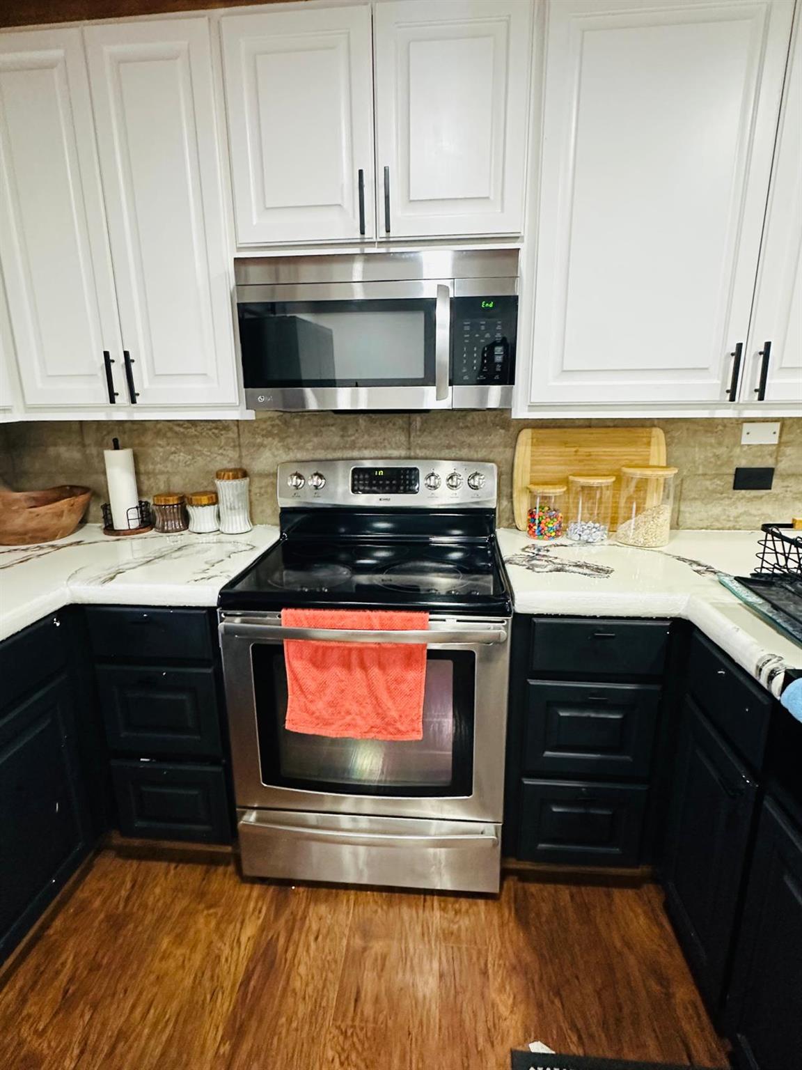 Image 25 of 38 For 1696 Fm 884  