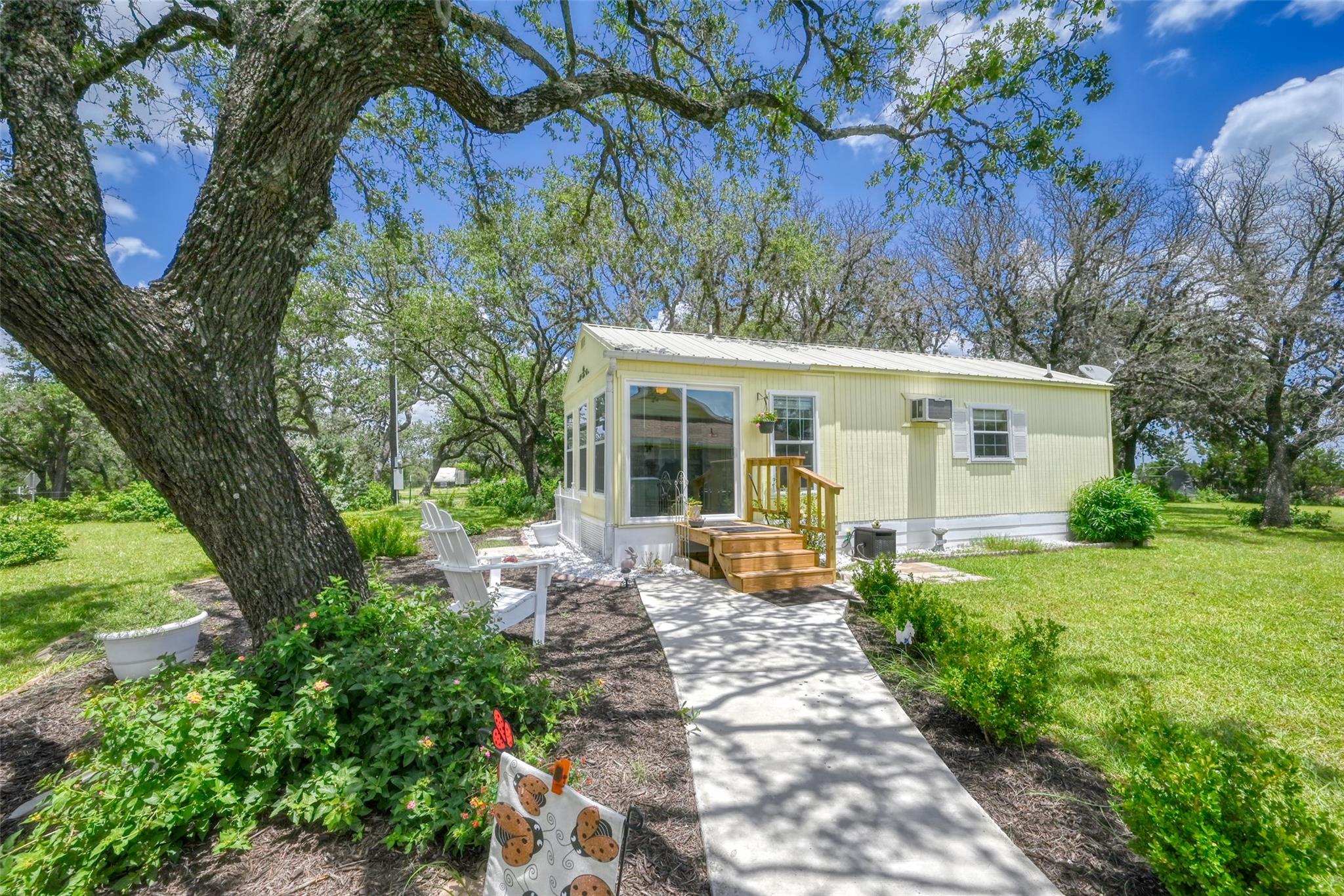 Image 10 of 40 For 504 Avenue N