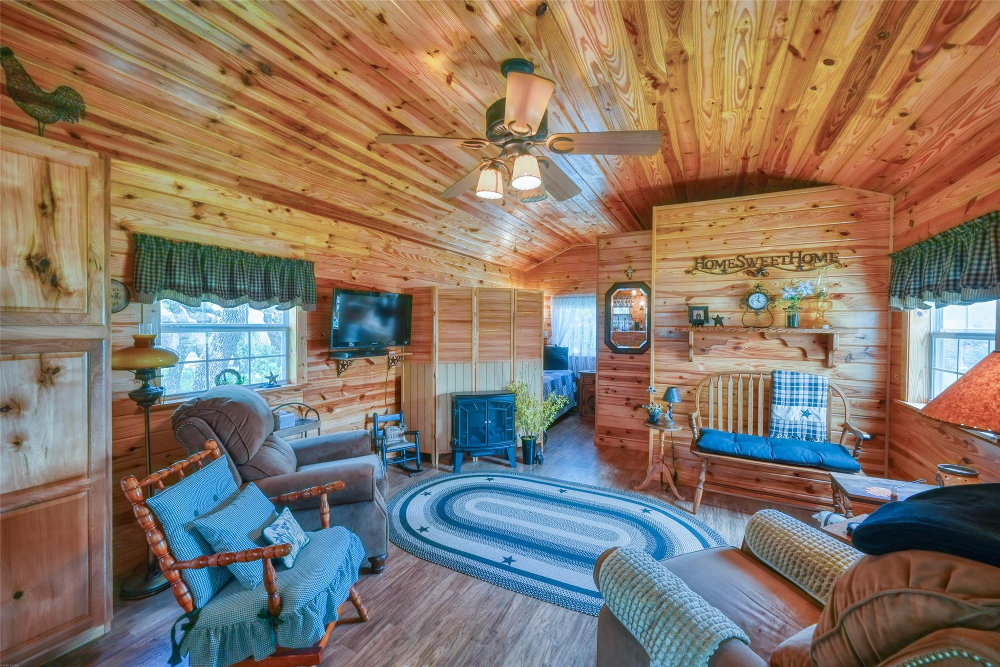 Image 12 of 40 For 504 Avenue N