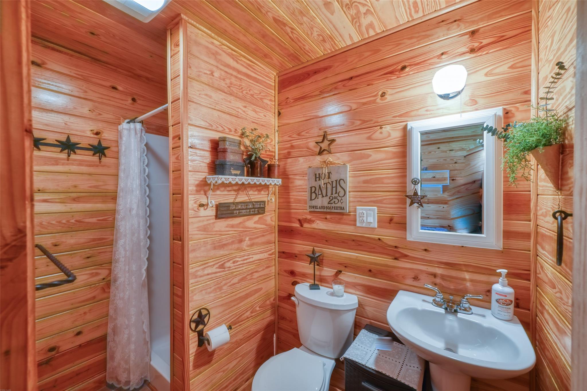 Image 14 of 40 For 504 Avenue N