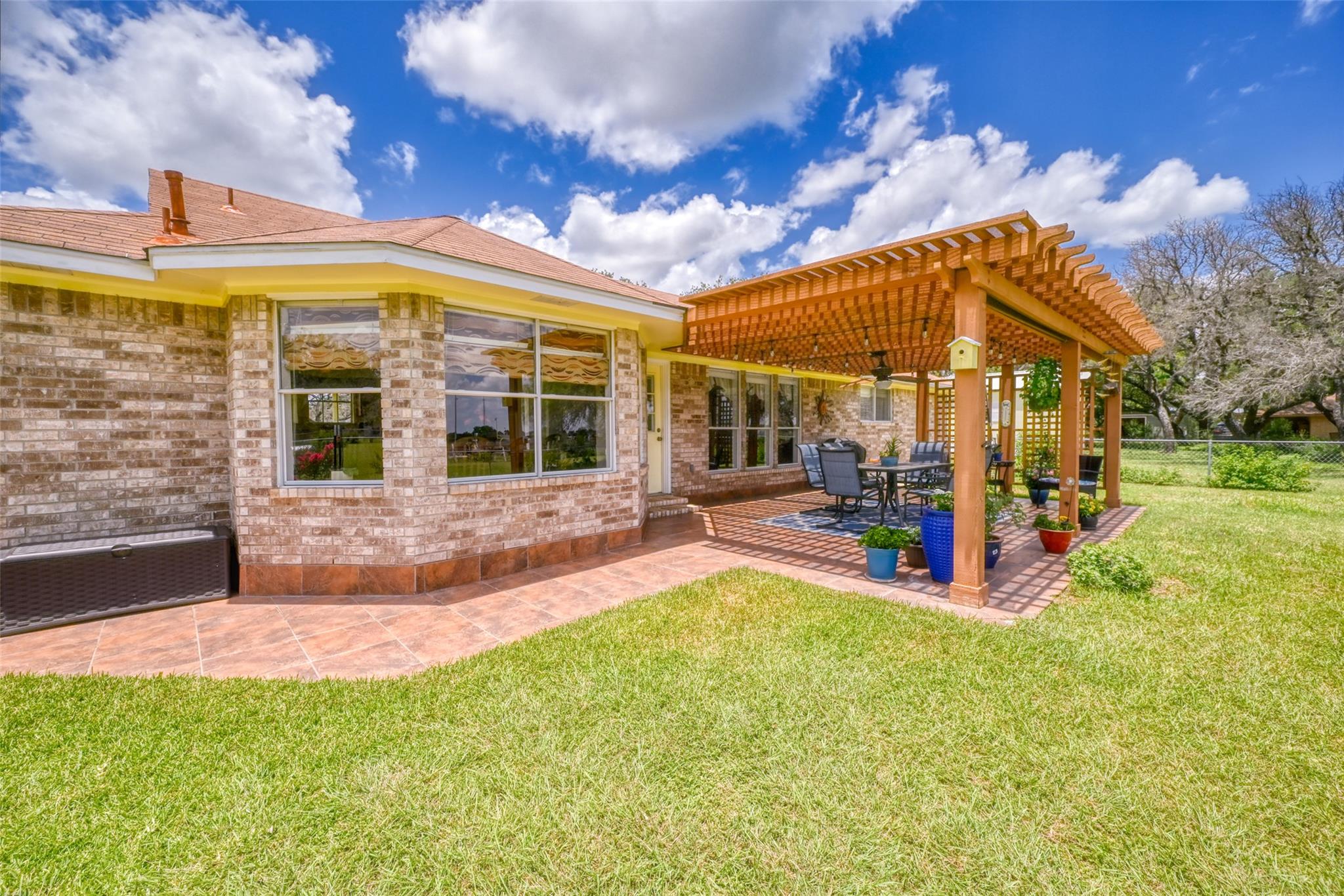 Image 16 of 40 For 504 Avenue N