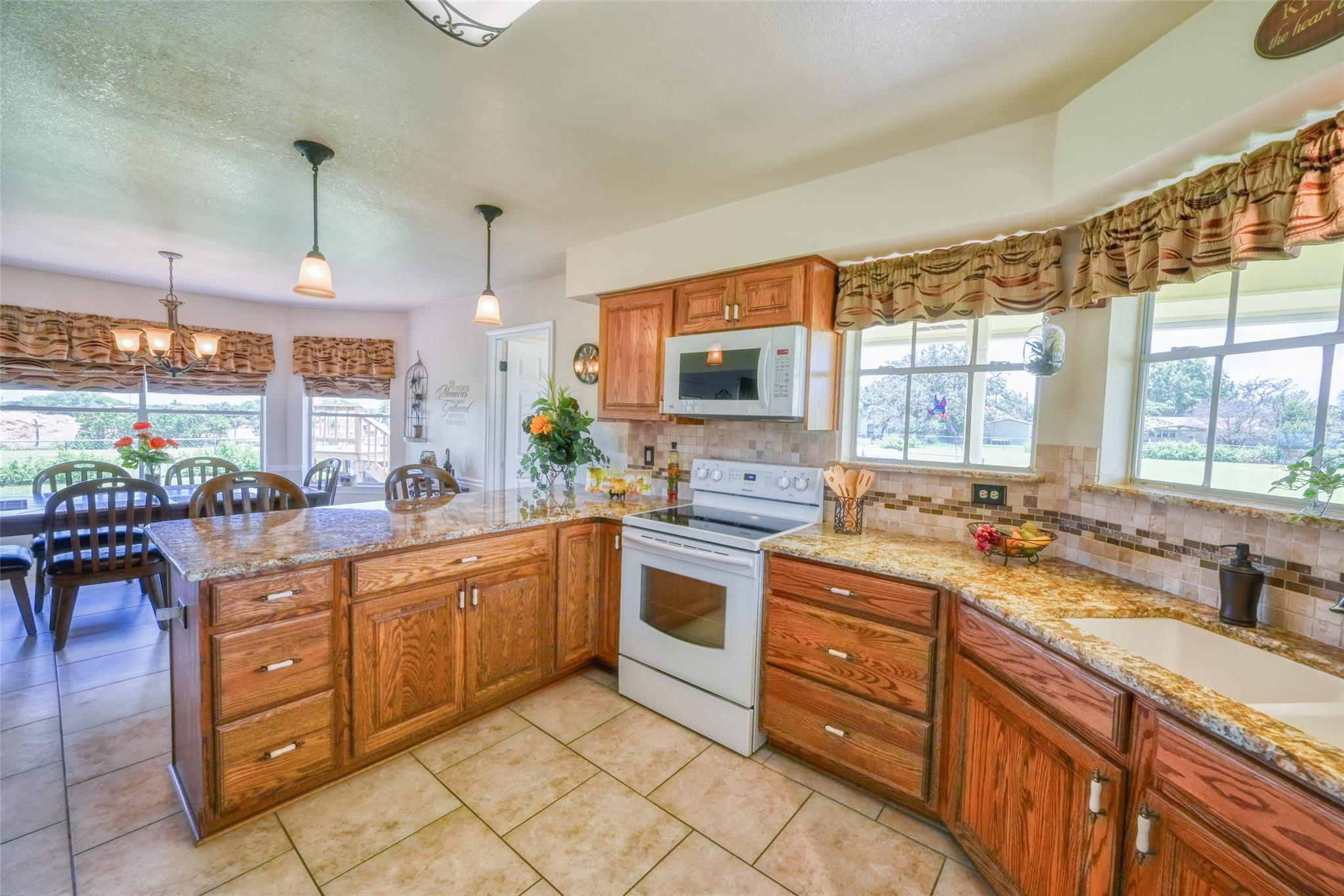 Image 24 of 40 For 504 Avenue N