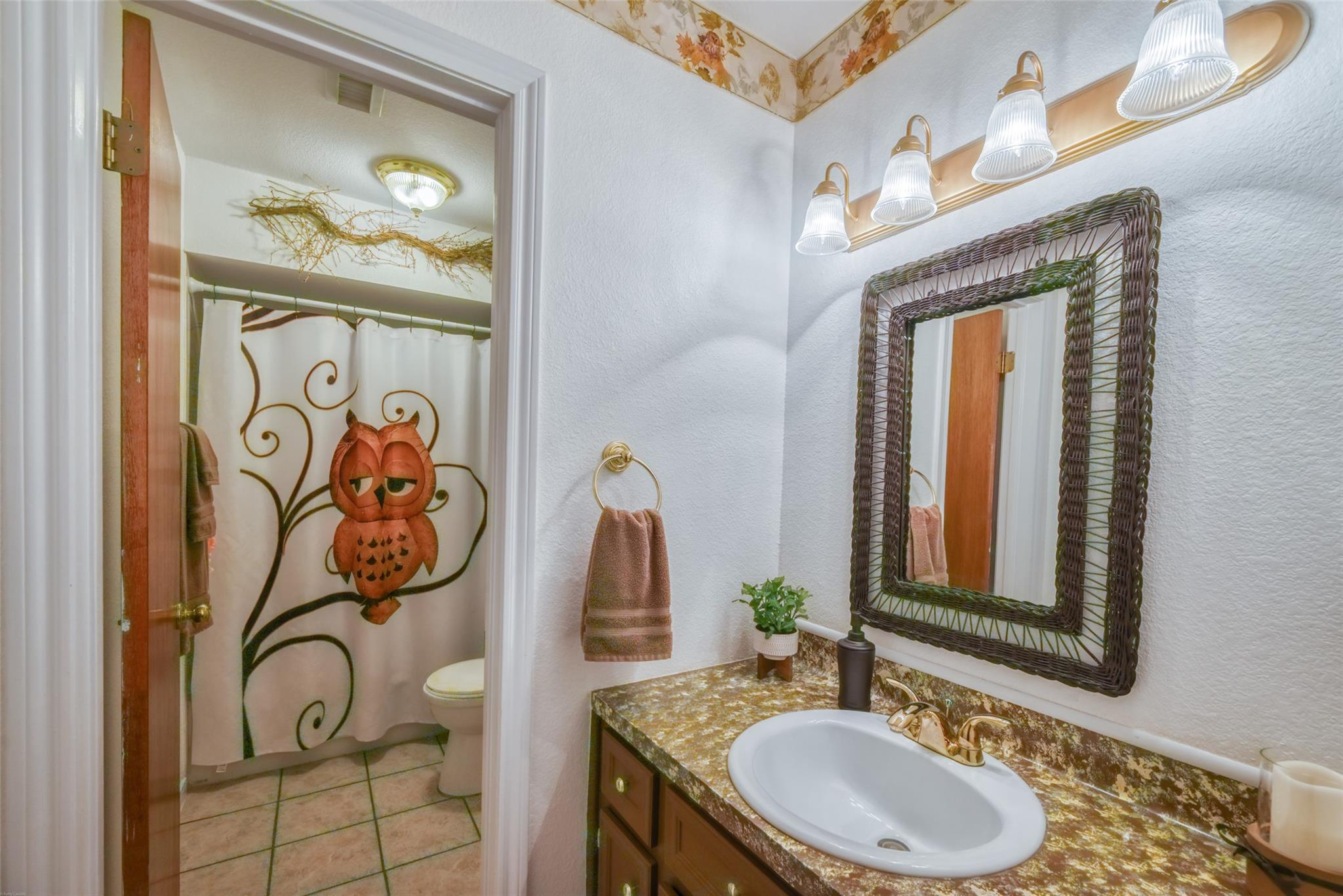 Image 30 of 40 For 504 Avenue N