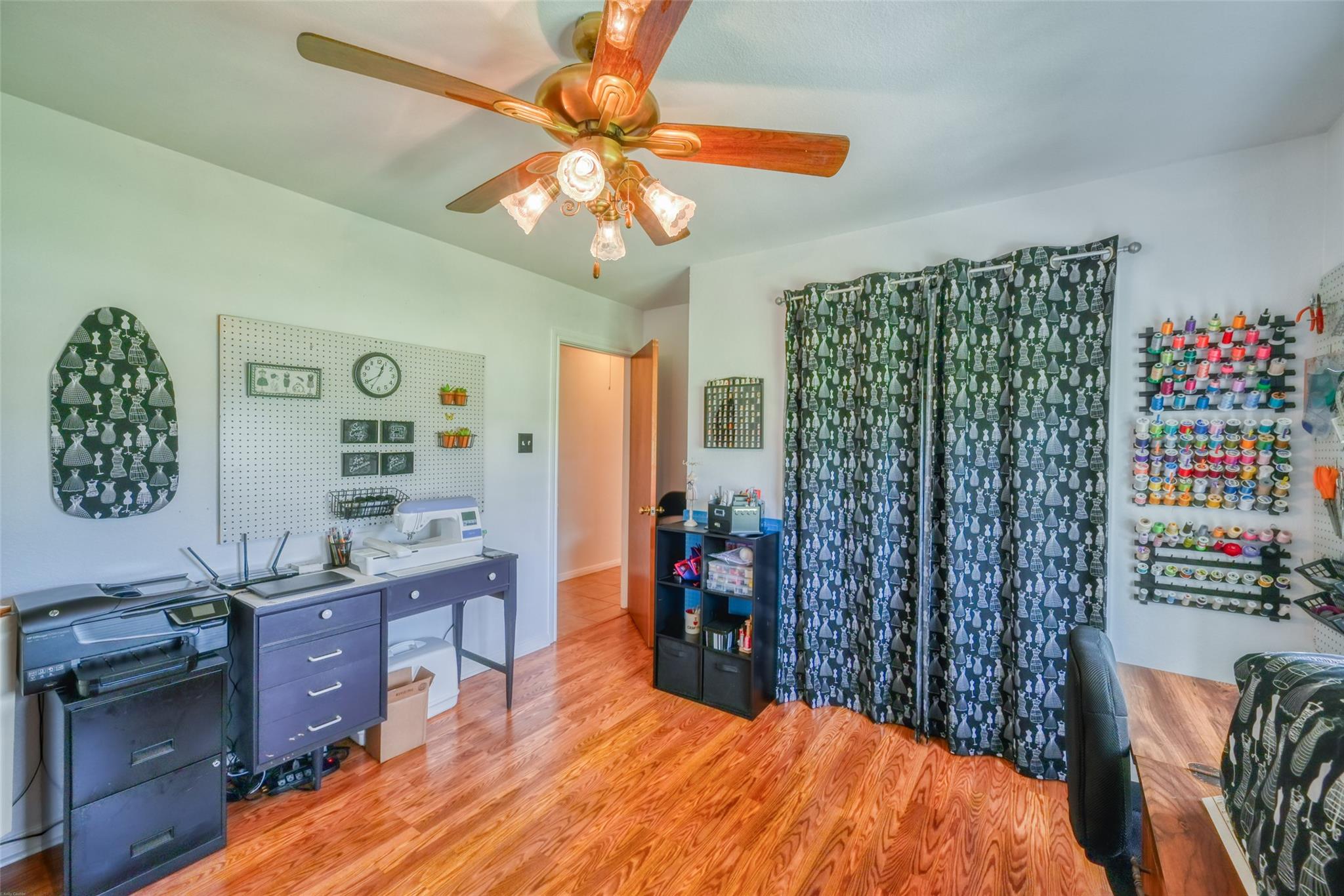 Image 31 of 40 For 504 Avenue N