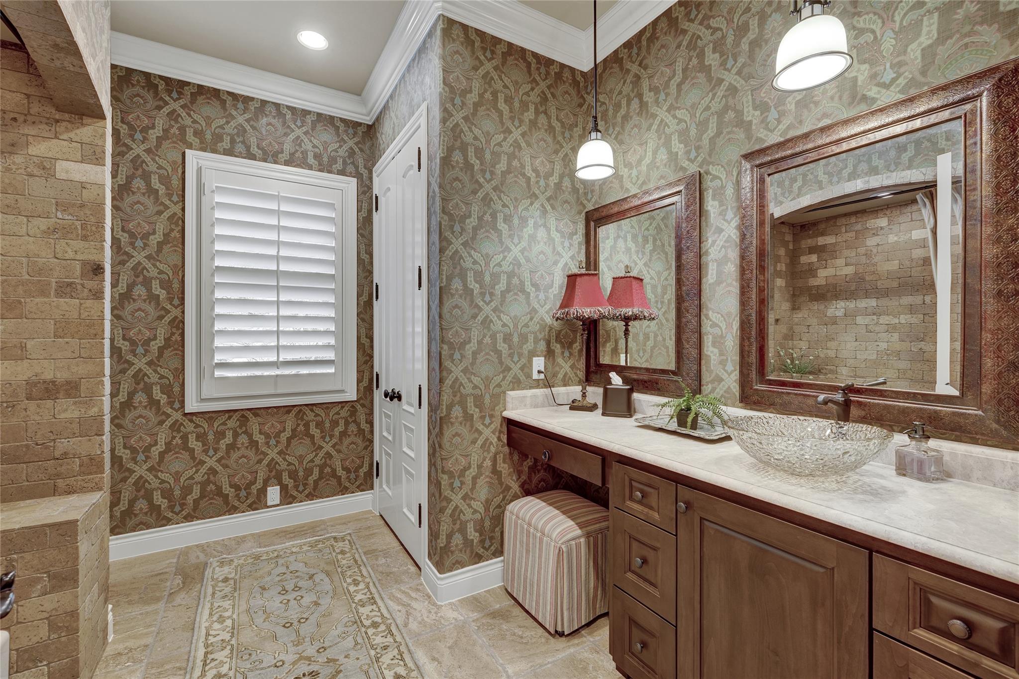 Image 14 of 40 For 1379 Bellesop Blvd