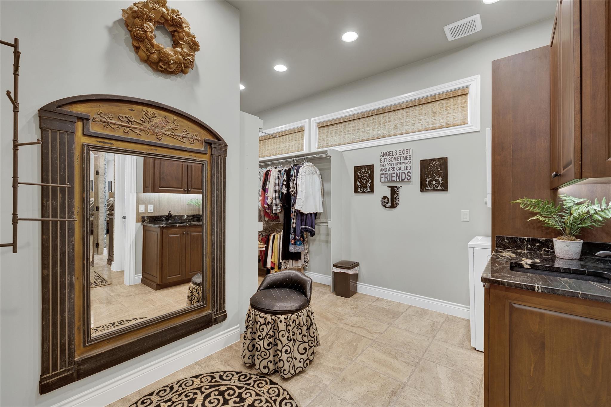 Image 19 of 40 For 1379 Bellesop Blvd