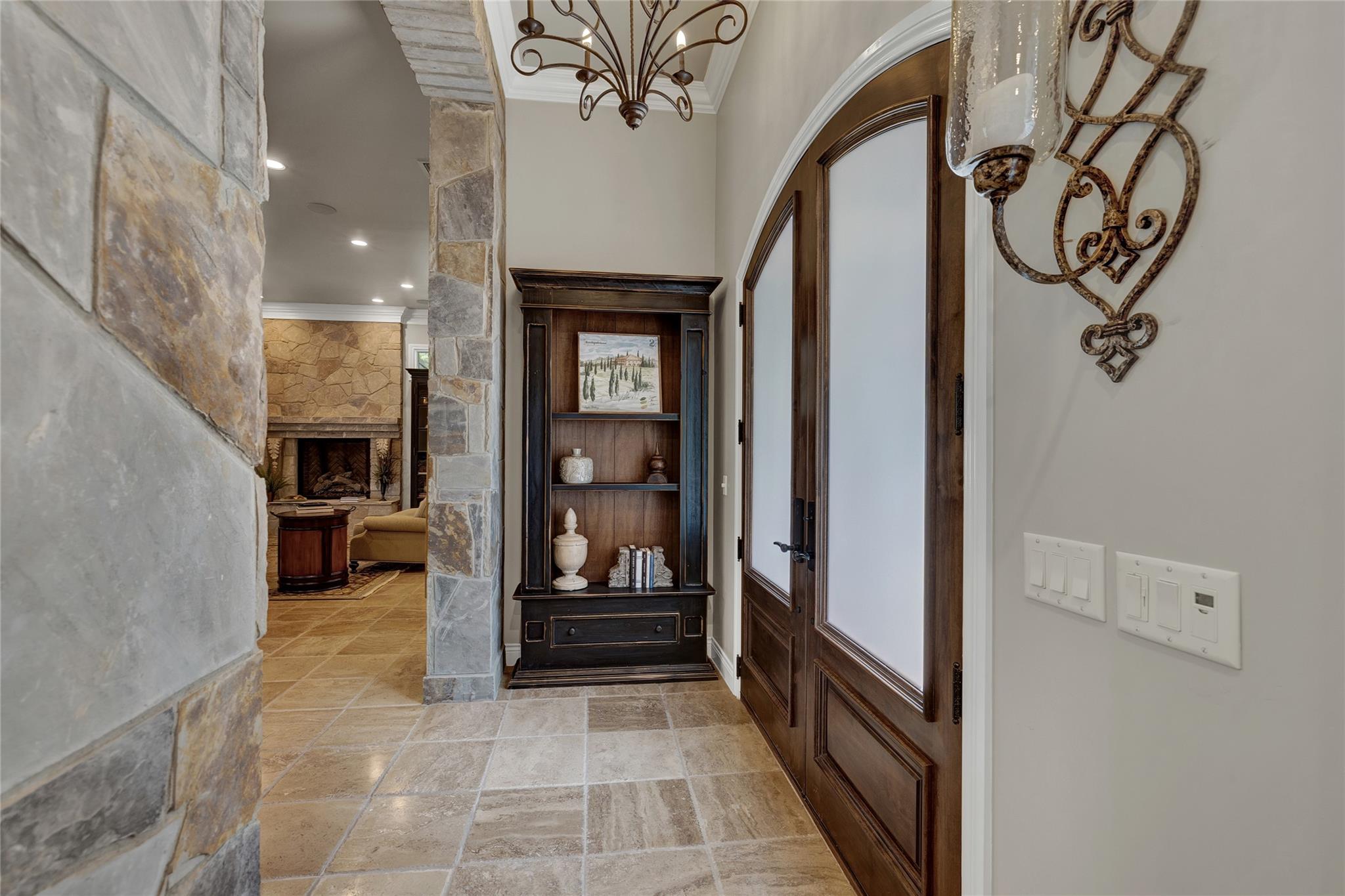 Image 5 of 40 For 1379 Bellesop Blvd