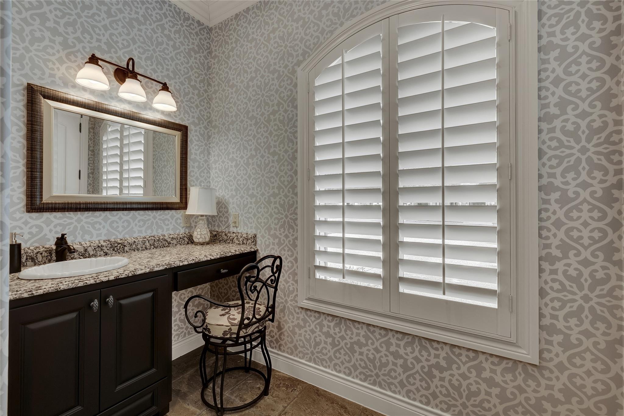 Image 7 of 40 For 1379 Bellesop Blvd