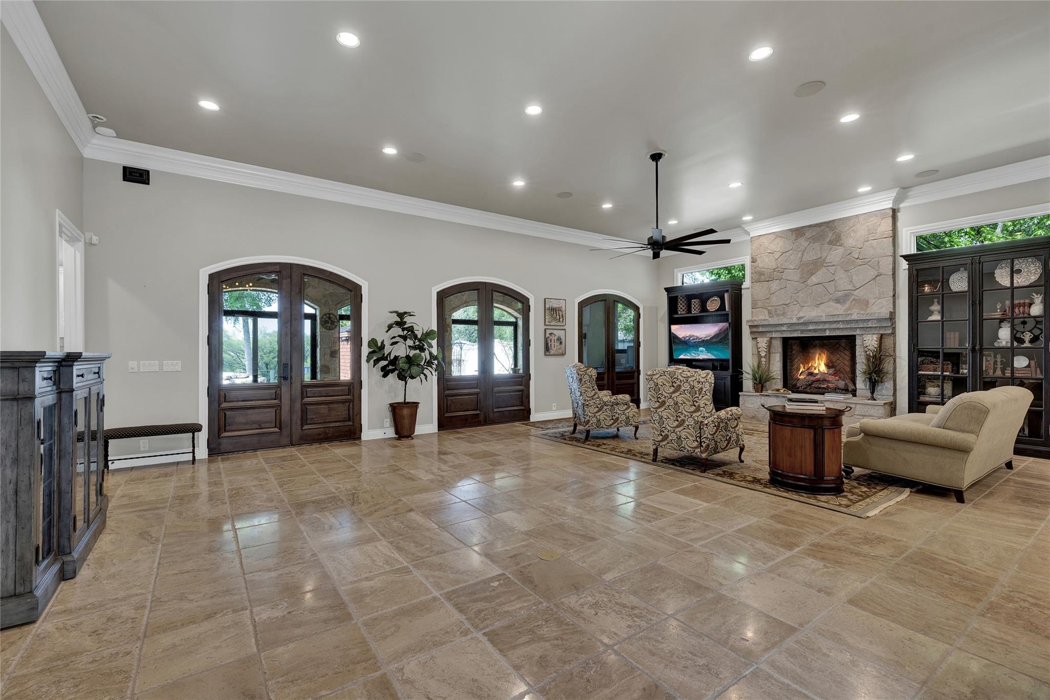 Image 9 of 40 For 1379 Bellesop Blvd