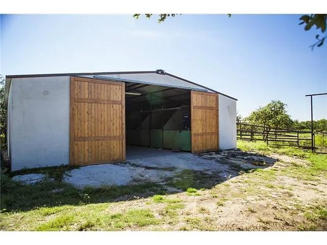 Image 21 of 32 For 3050 County Road 255