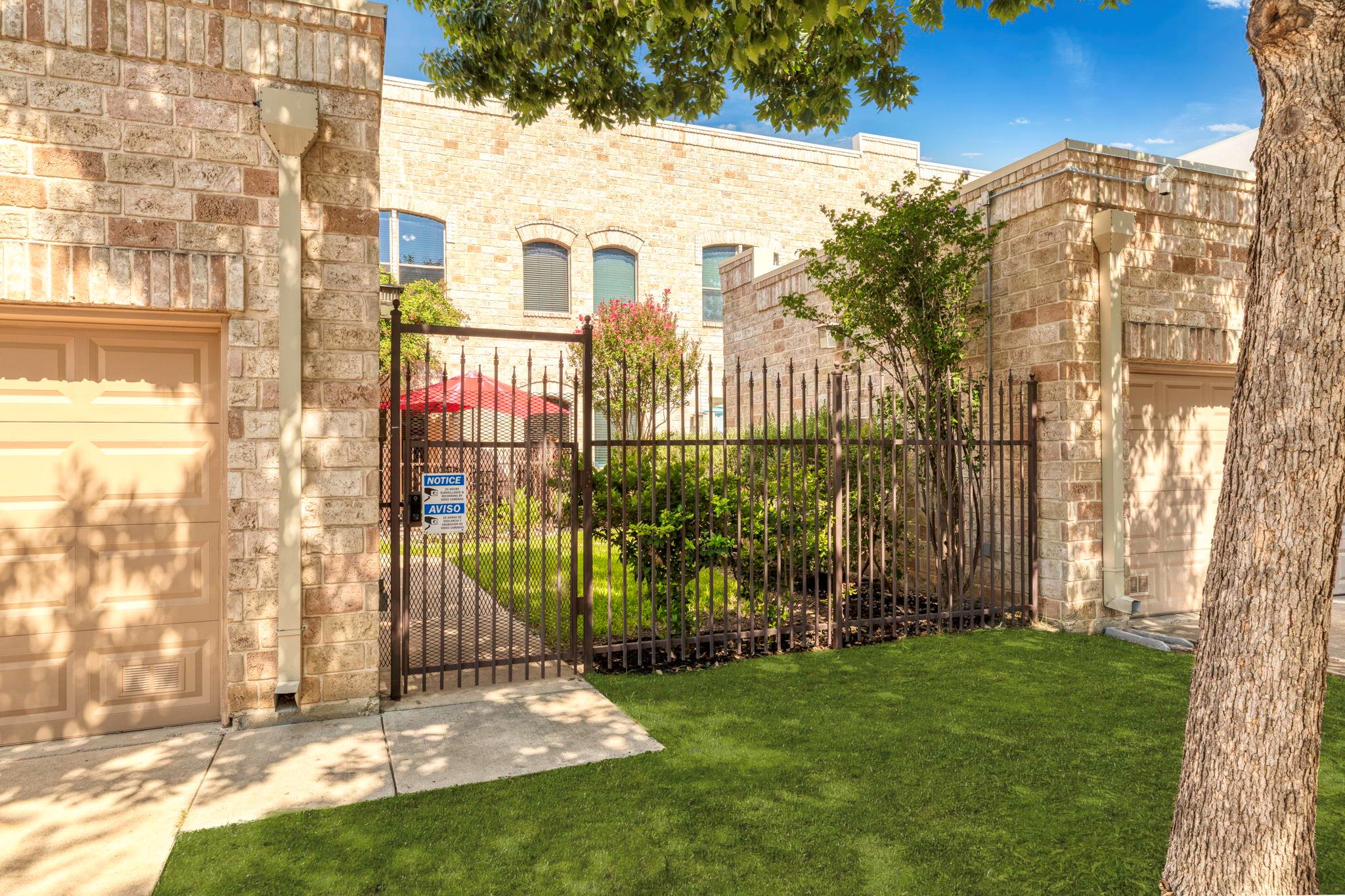 Image 32 of 34 For 1202 Flores St 105