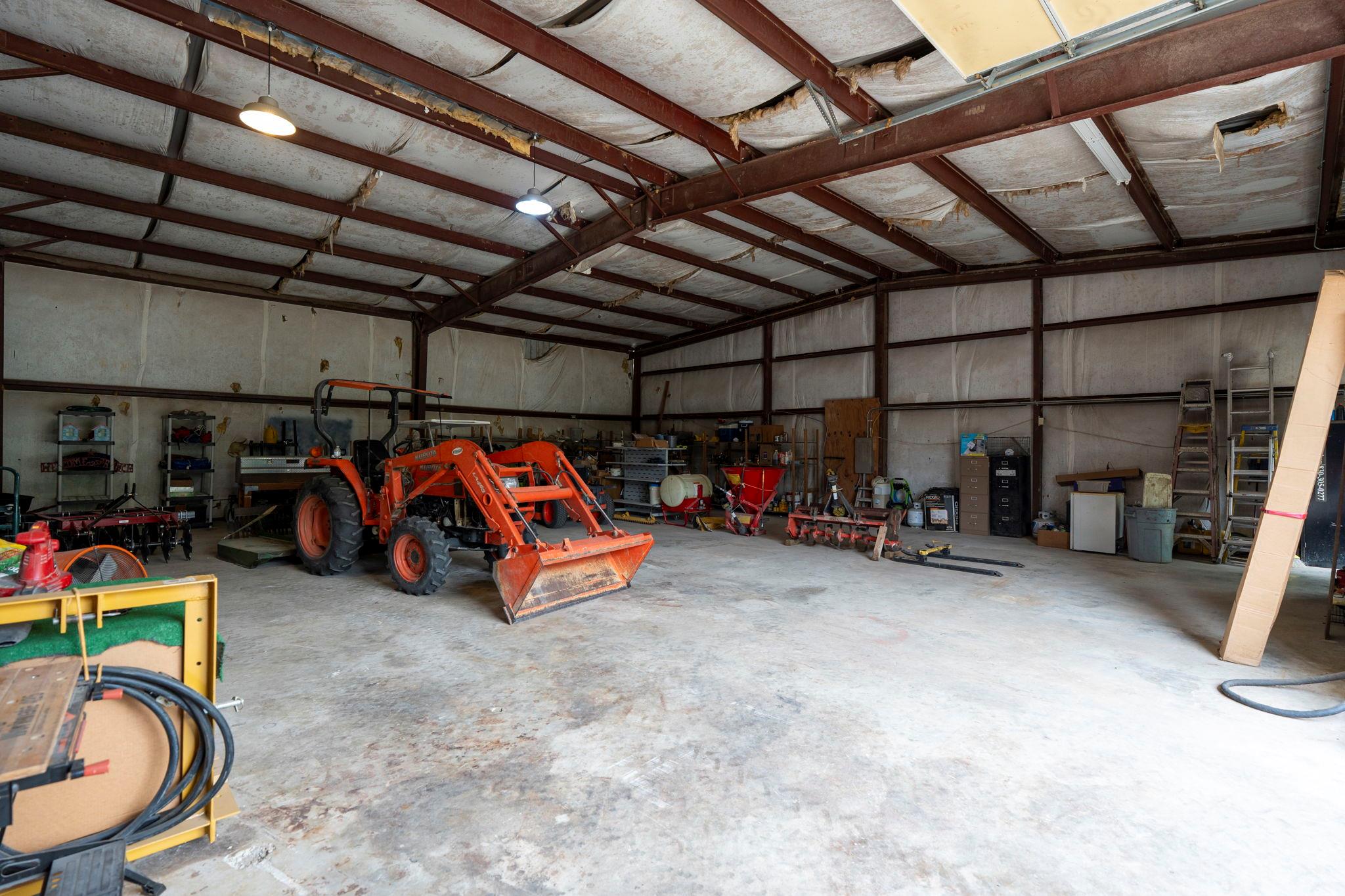 Image 34 of 40 For 966 County Road 439 Rd
