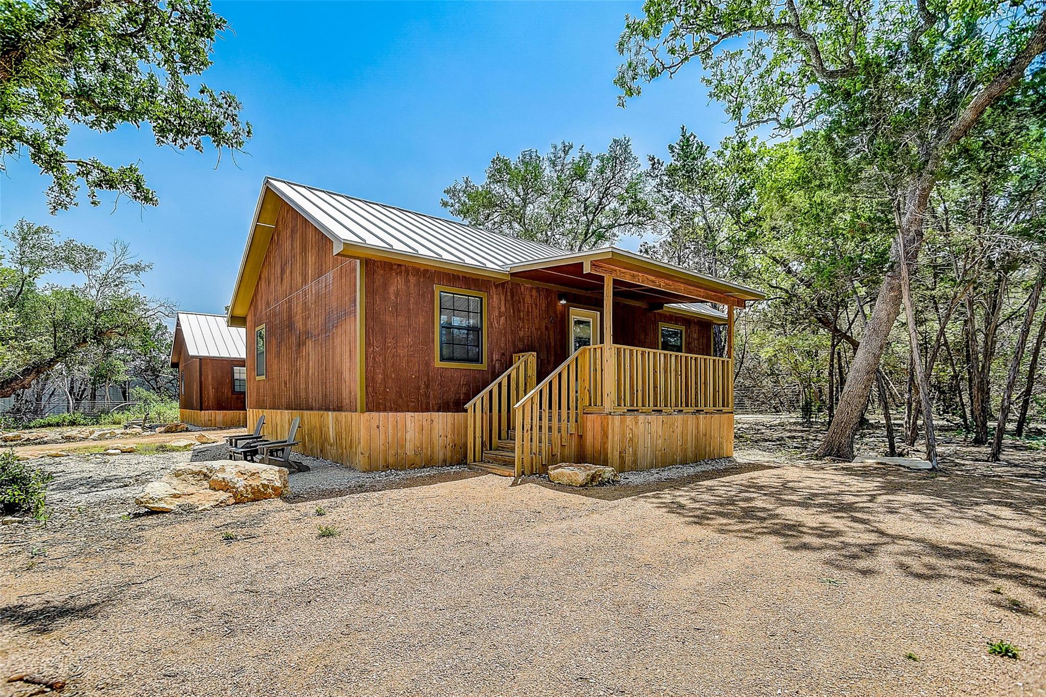 Image 19 of 28 For 1374 Forest View Dr
