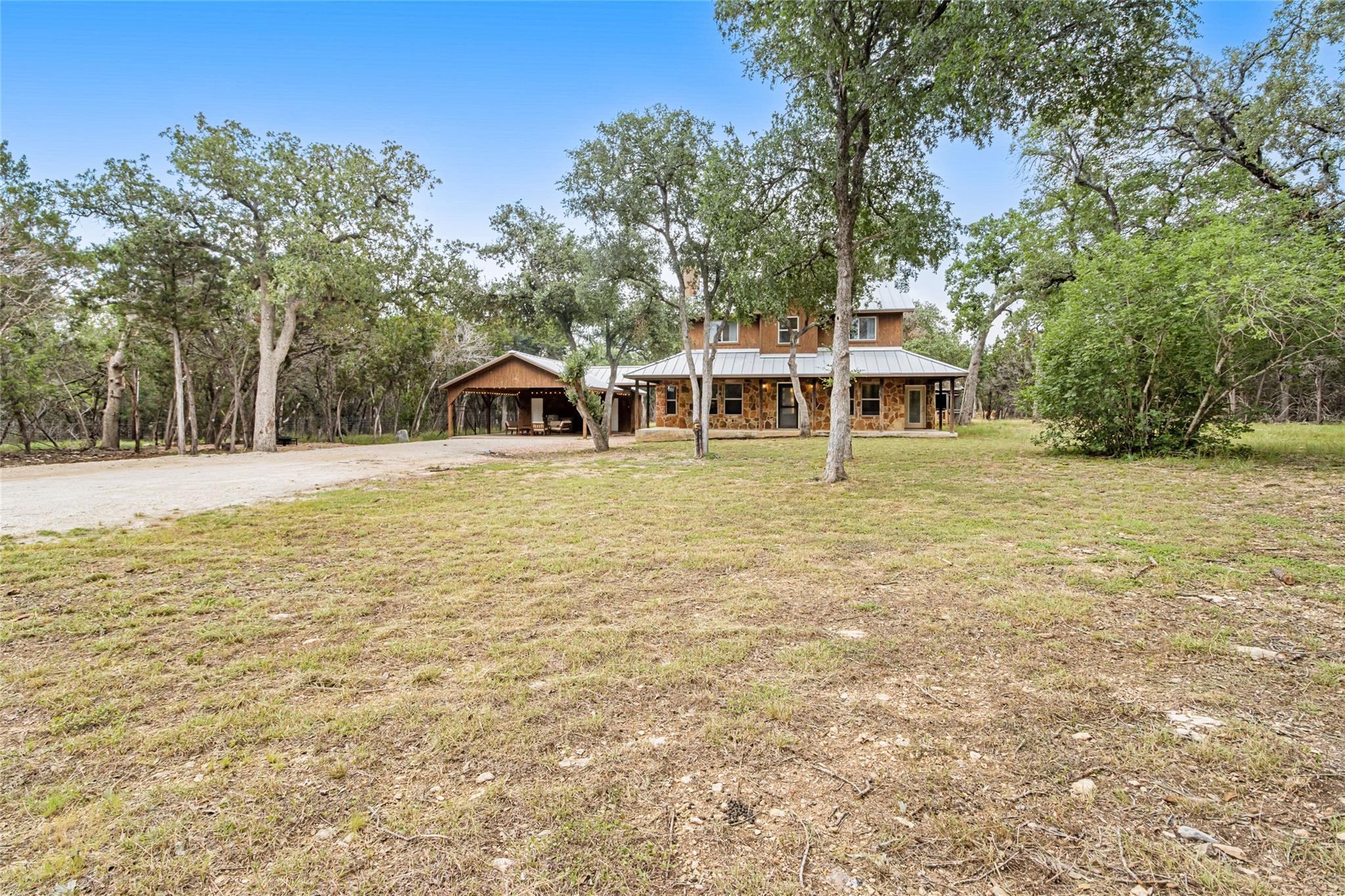 Image 8 of 28 For 1374 Forest View Dr