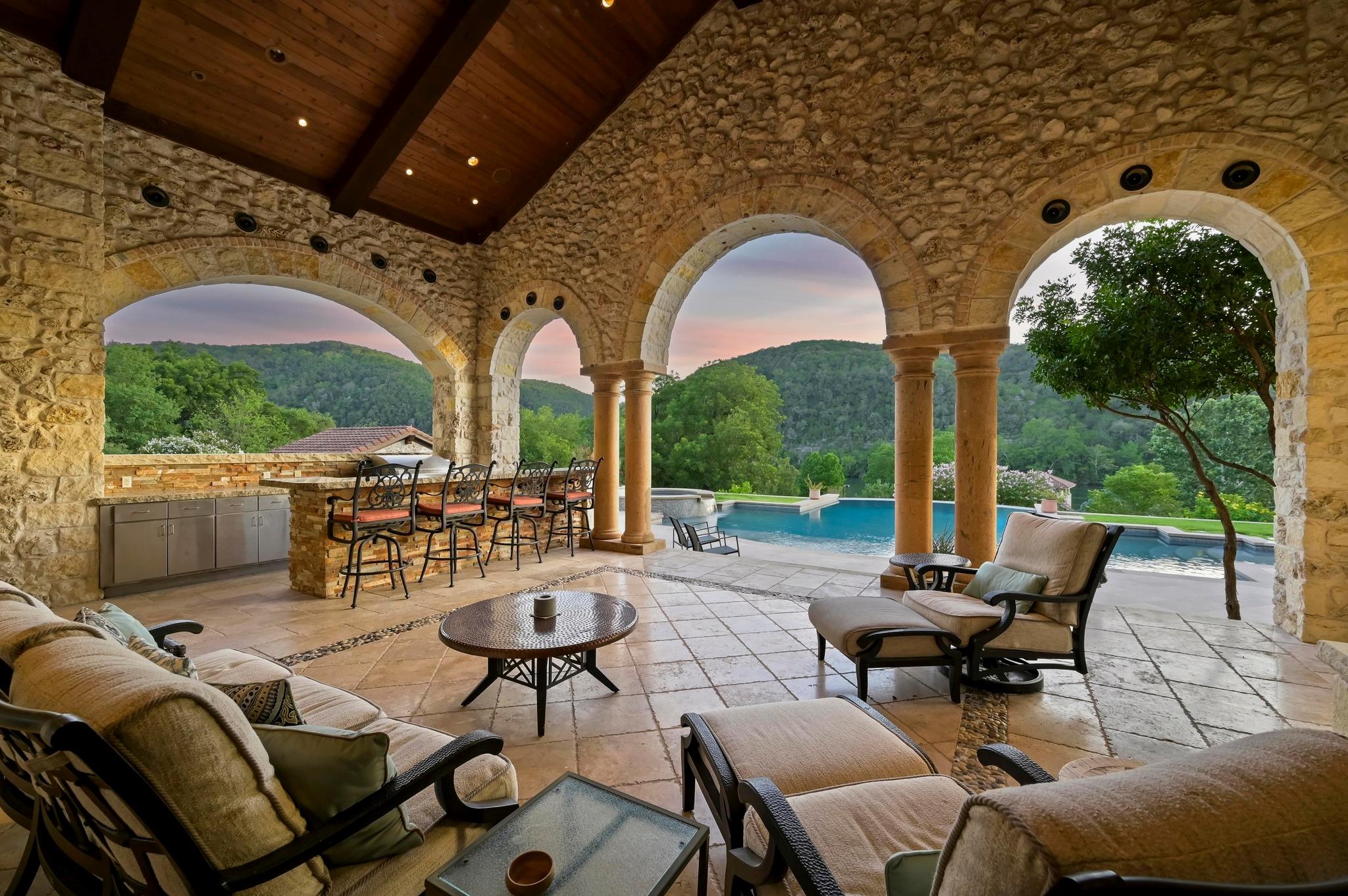 Image 20 of 39 For 13322 Shore Vista Dr