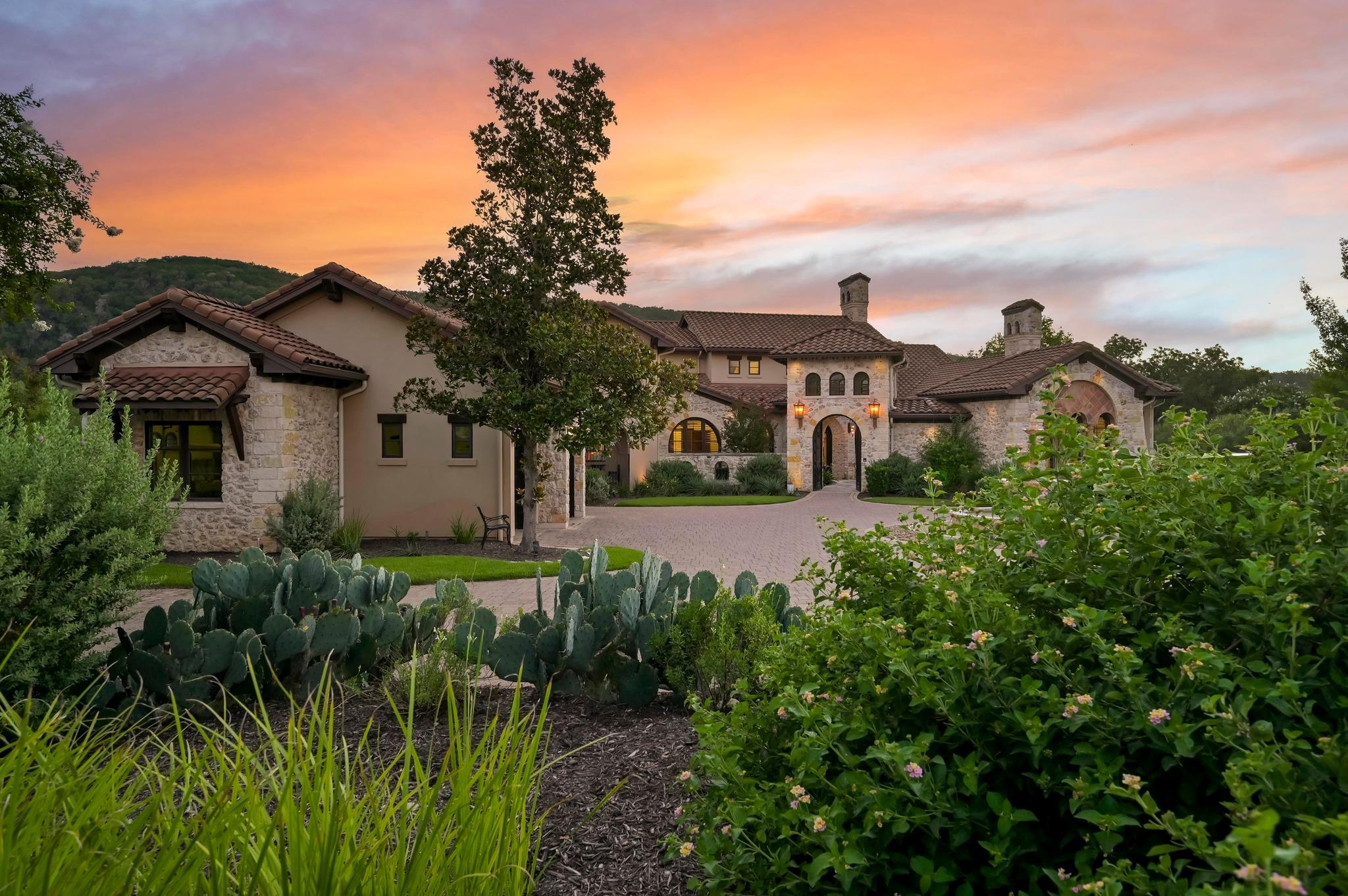 Image 7 of 39 For 13322 Shore Vista Dr