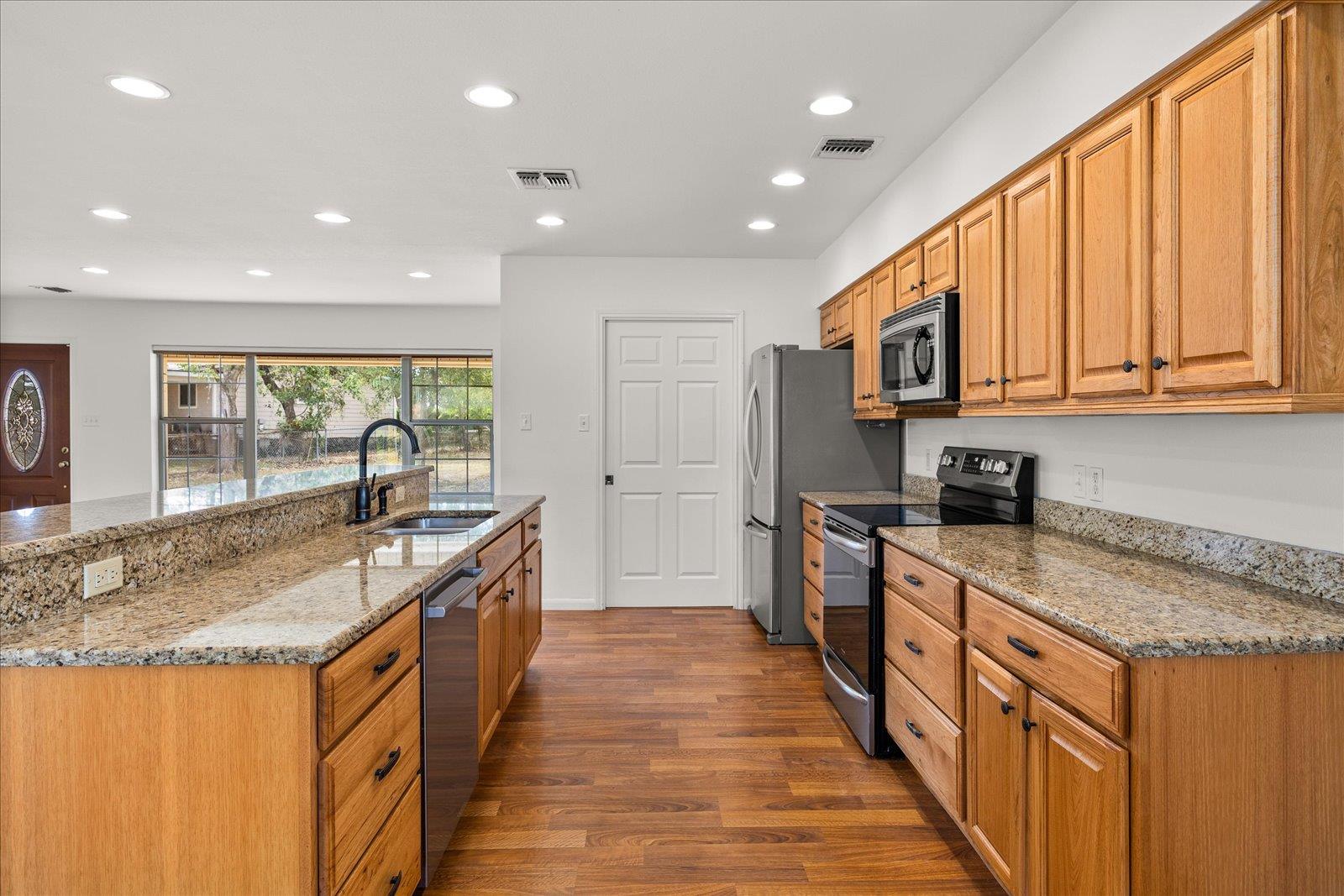 Image 12 of 38 For 711 Creek Rd