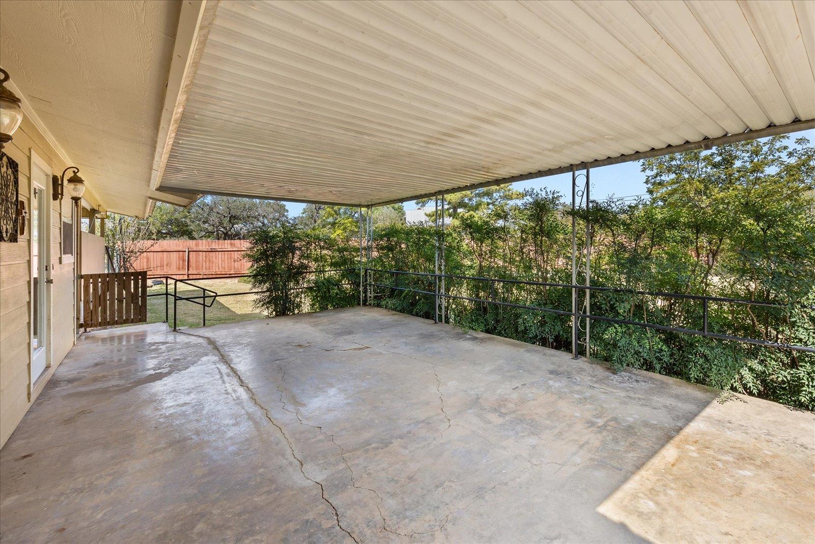 Image 27 of 38 For 711 Creek Rd