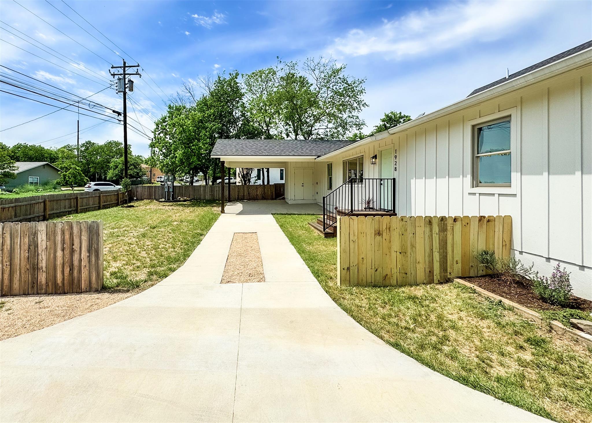 Details for 1928 Miles Ave 1, Austin, TX 78745