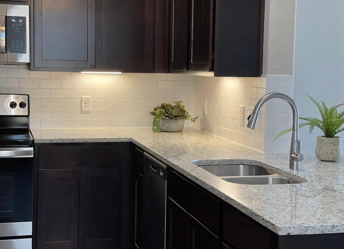 Image 7 of 9 For 626 Heather Way