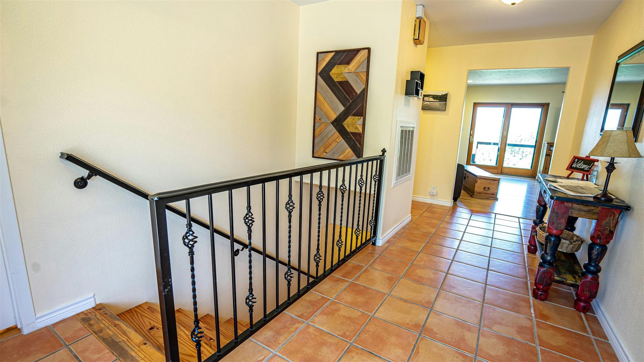 Image 13 of 27 For 1121 Bradstreet St