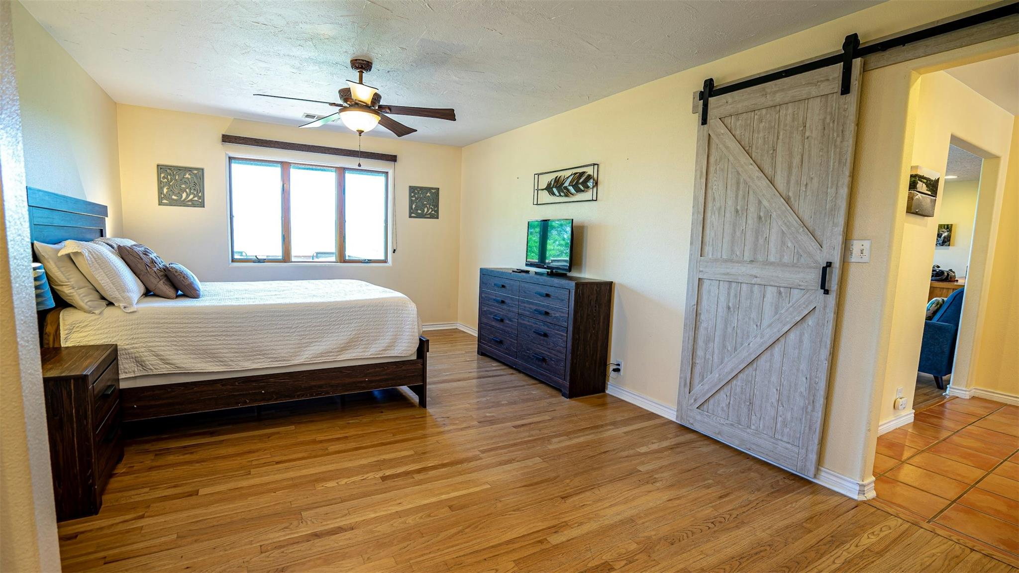 Image 14 of 27 For 1121 Bradstreet St