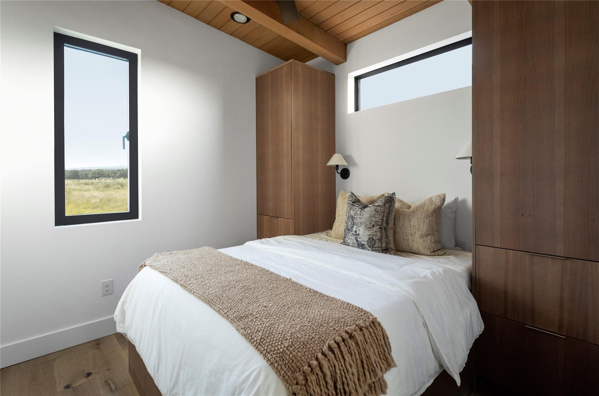 Image 30 of 40 For 9361 Us Highway 290 6