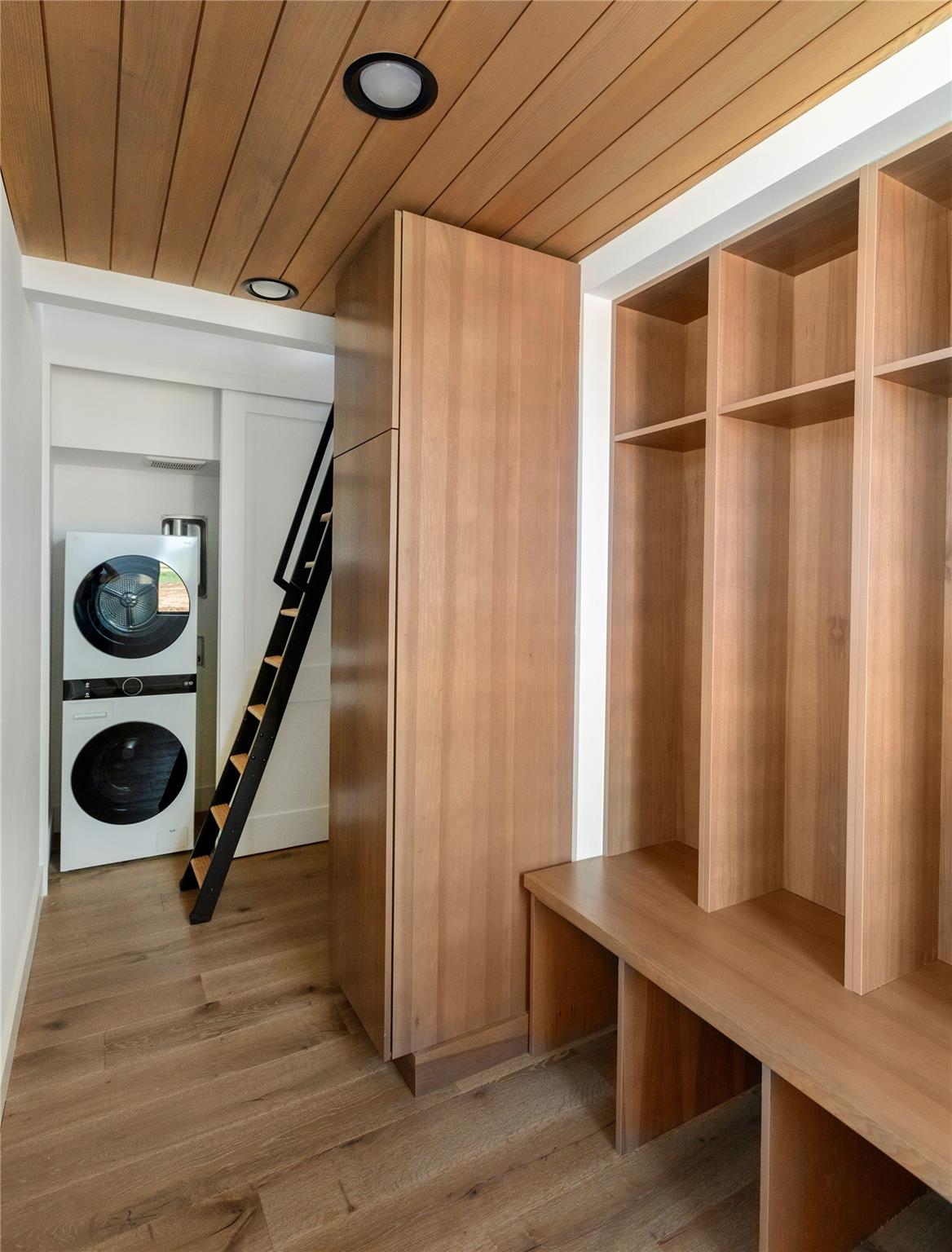 Image 31 of 40 For 9361 Us Highway 290 6