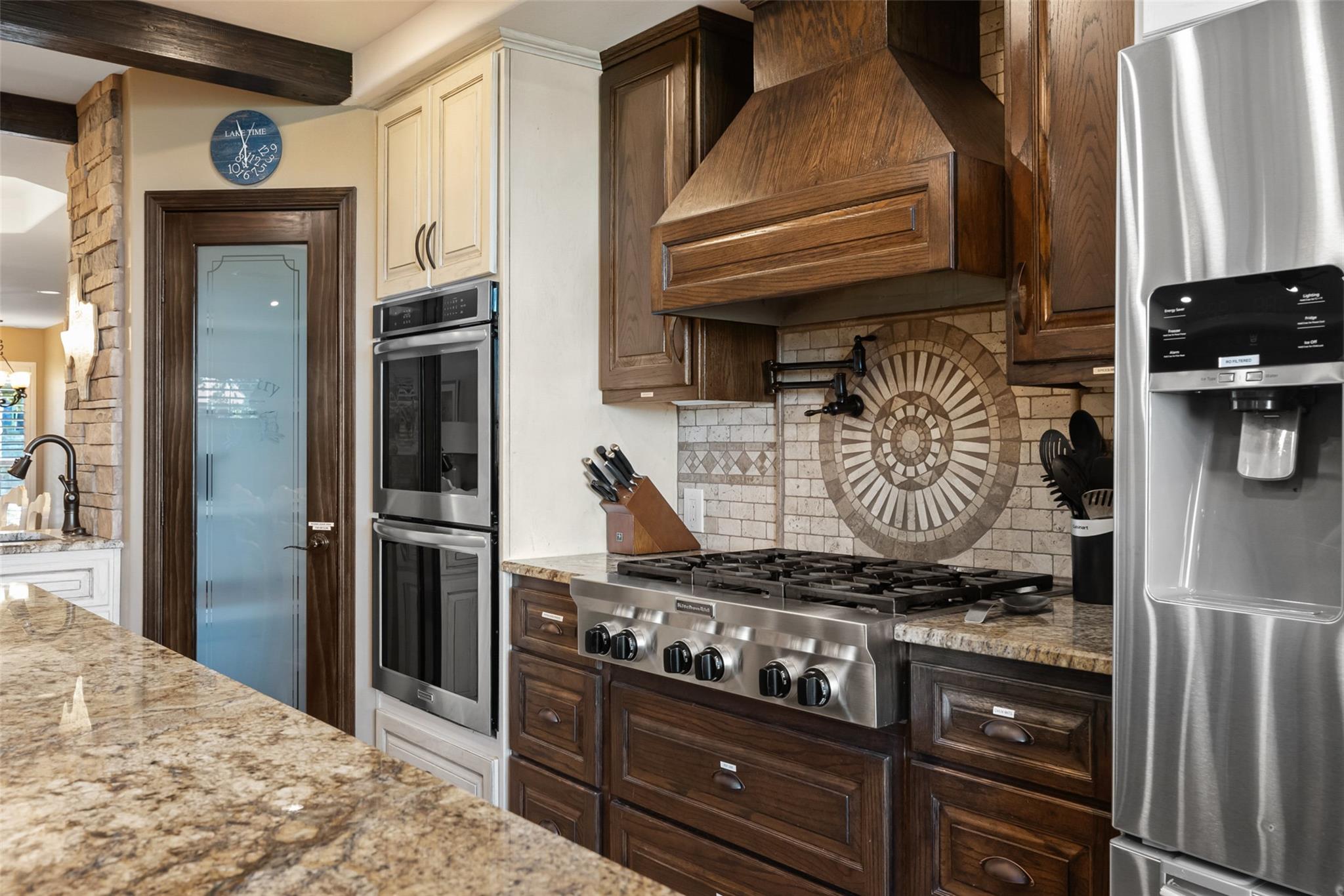 Image 13 of 40 For 259 Oak Hideaway Dr