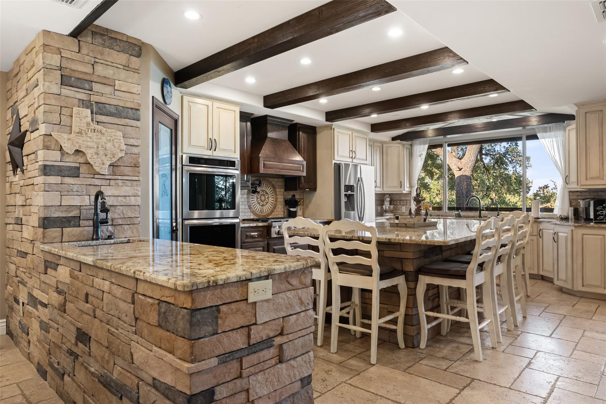 Image 16 of 40 For 259 Oak Hideaway Dr