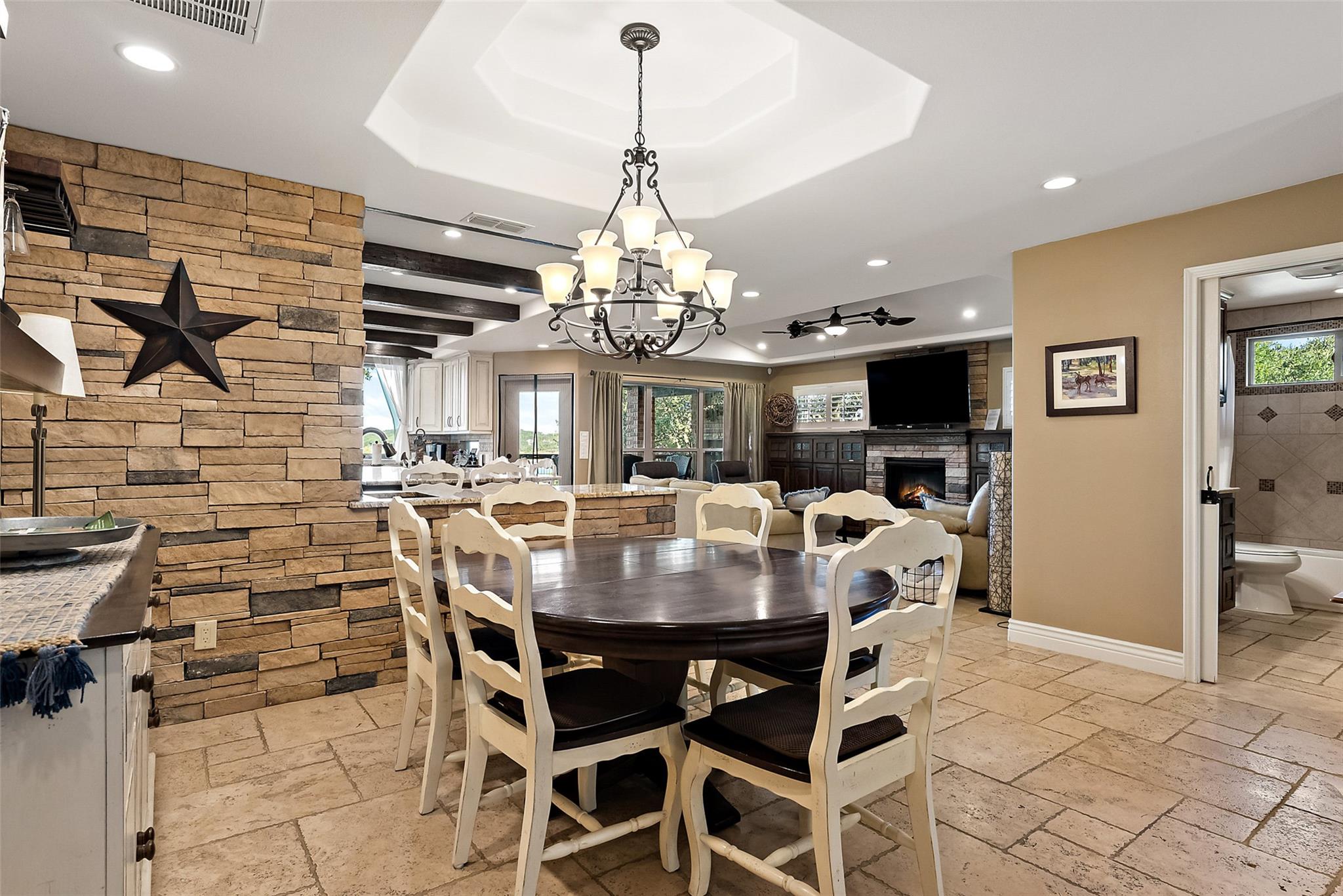 Image 17 of 40 For 259 Oak Hideaway Dr