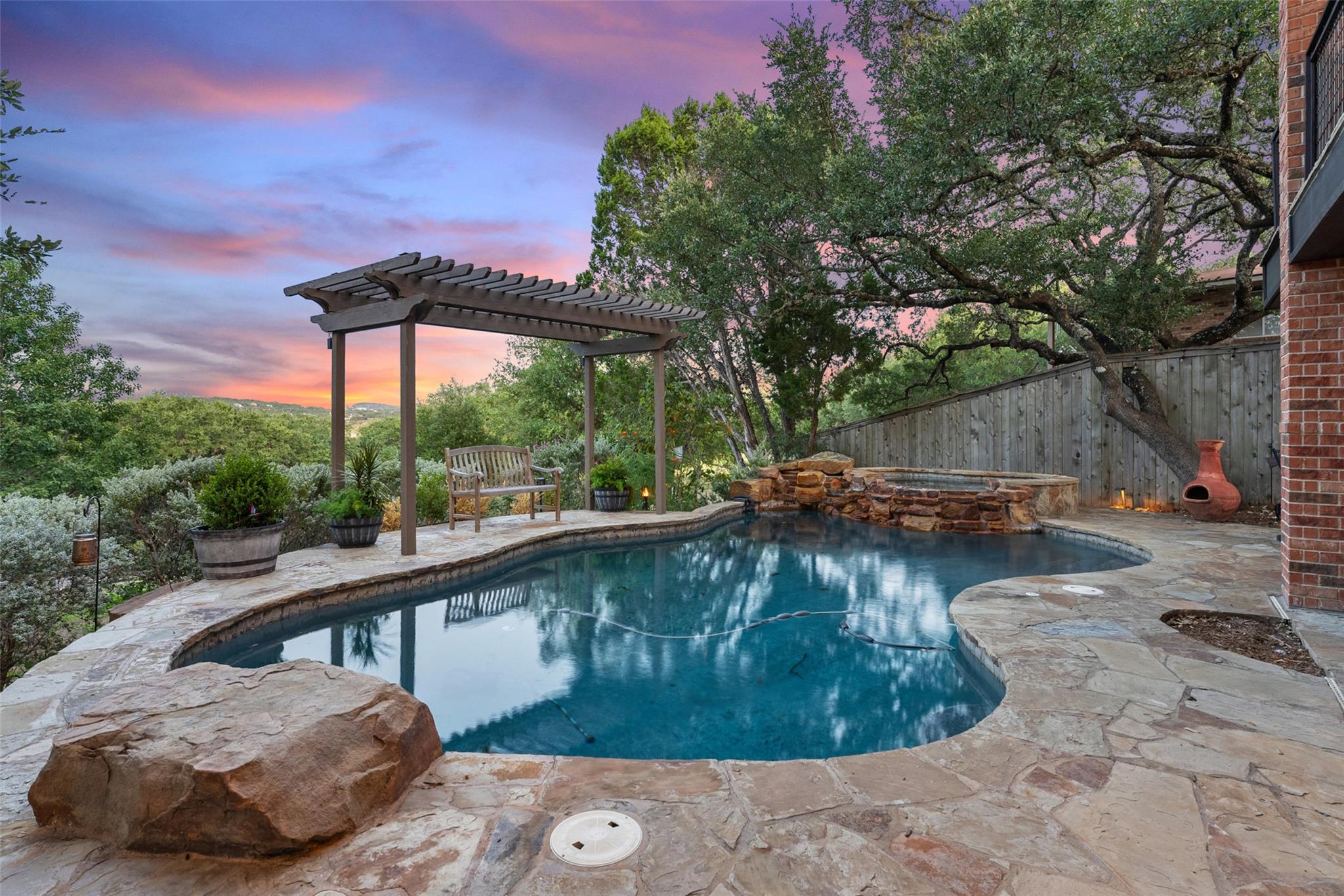 Image 2 of 40 For 259 Oak Hideaway Dr