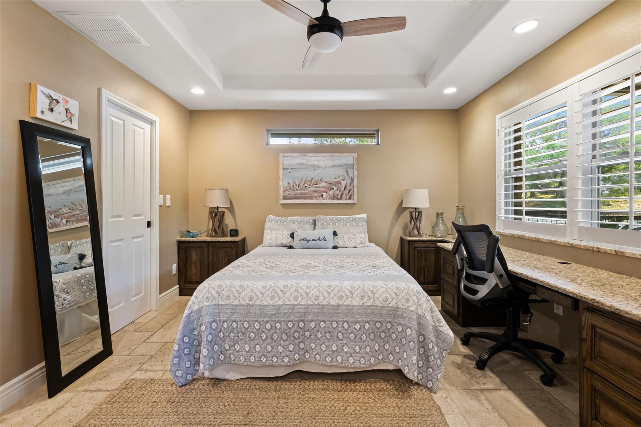 Image 24 of 40 For 259 Oak Hideaway Dr