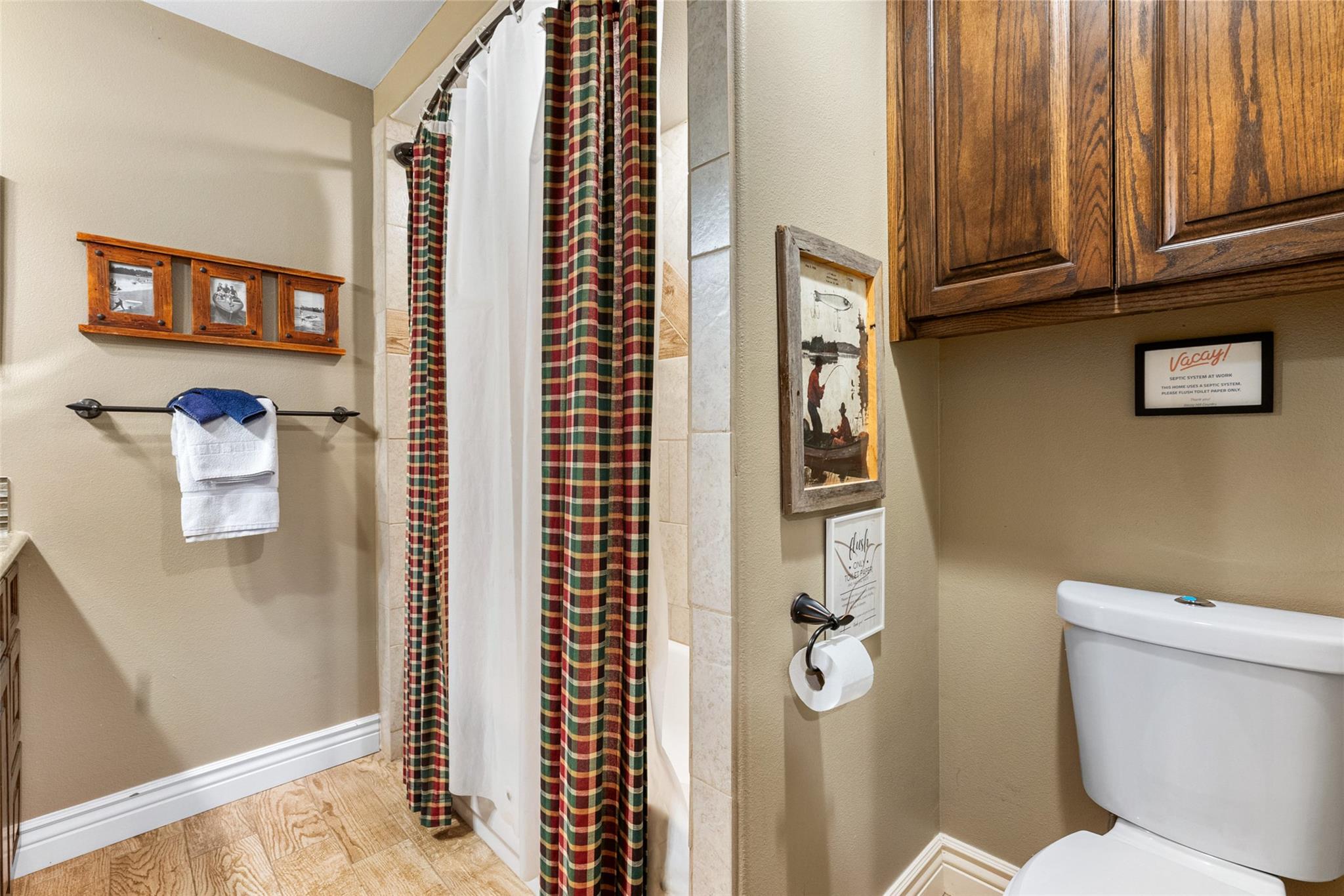 Image 32 of 40 For 259 Oak Hideaway Dr