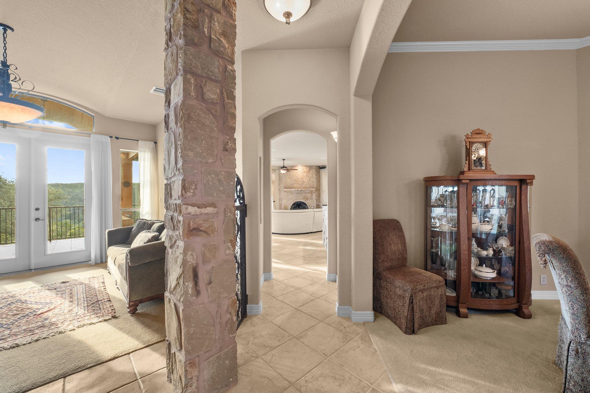 Image 19 of 40 For 5310 River Oaks Dr