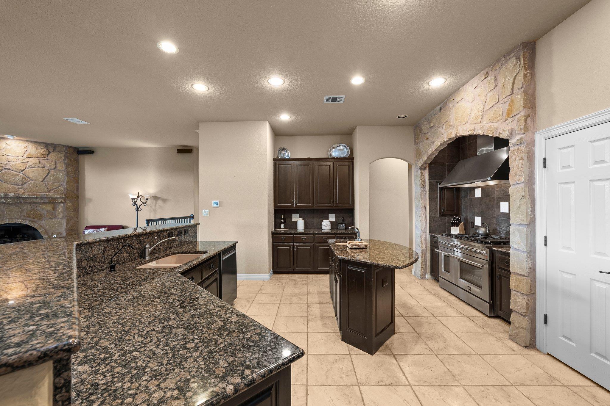 Image 24 of 40 For 5310 River Oaks Dr