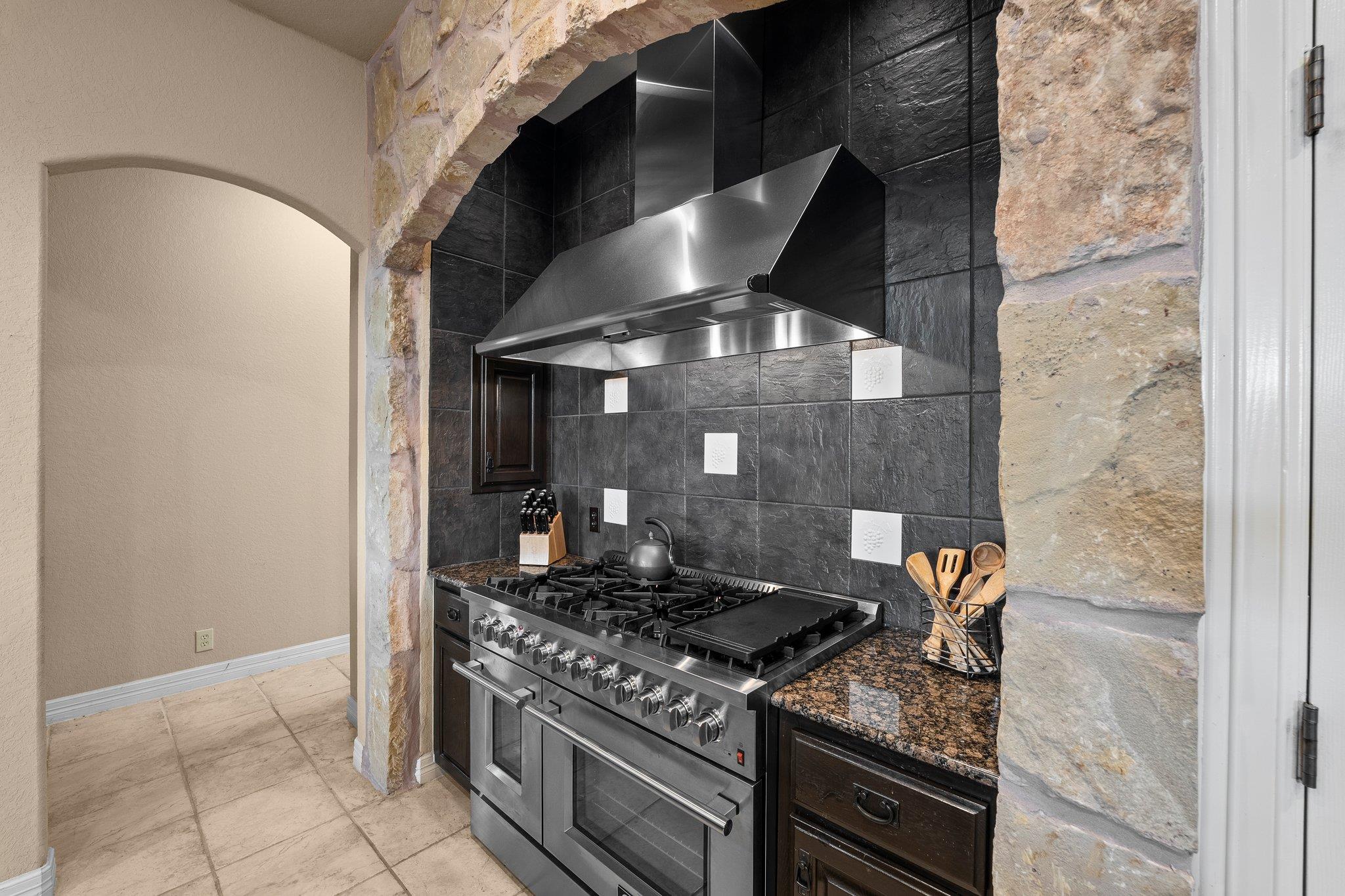 Image 26 of 40 For 5310 River Oaks Dr