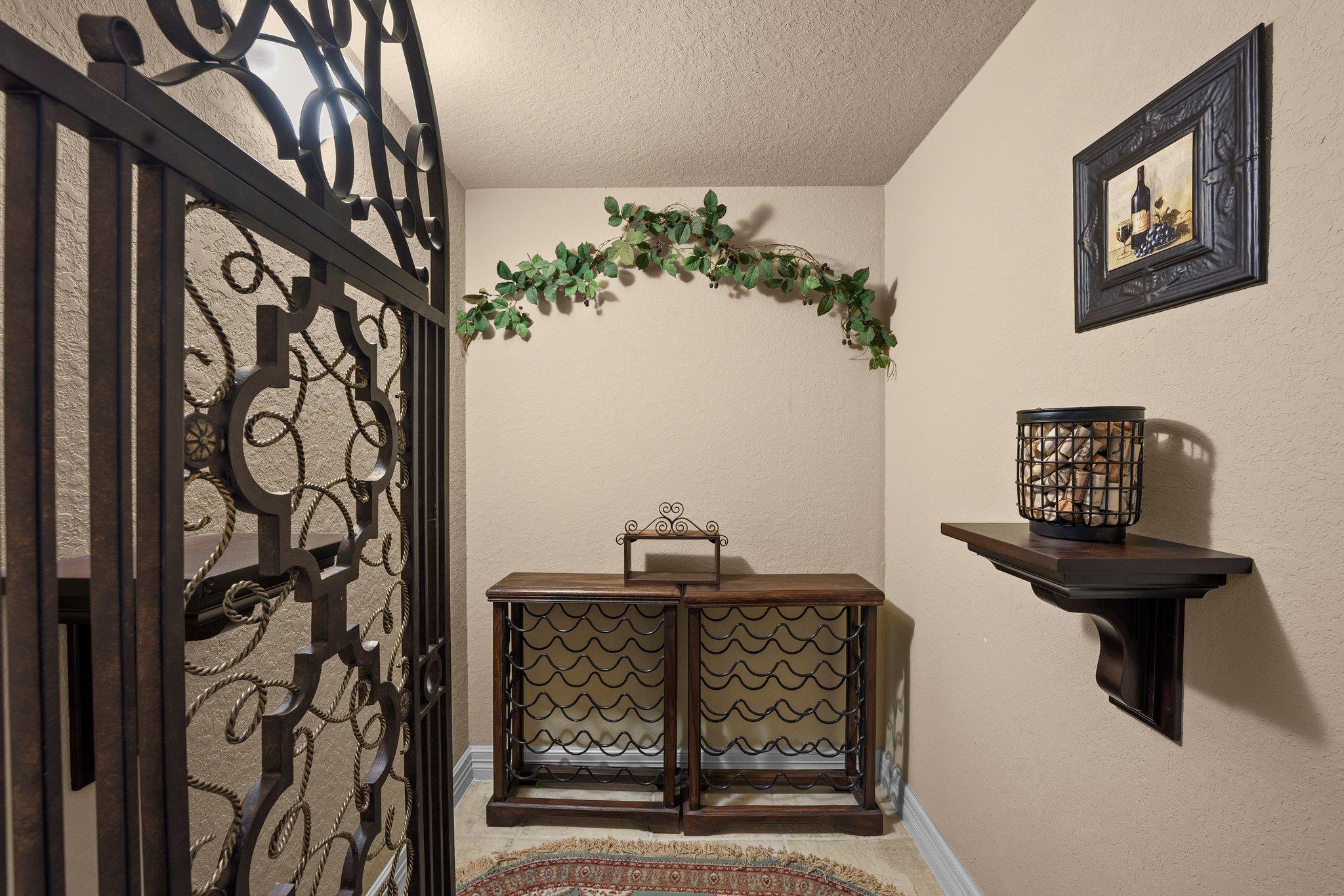 Image 34 of 40 For 5310 River Oaks Dr