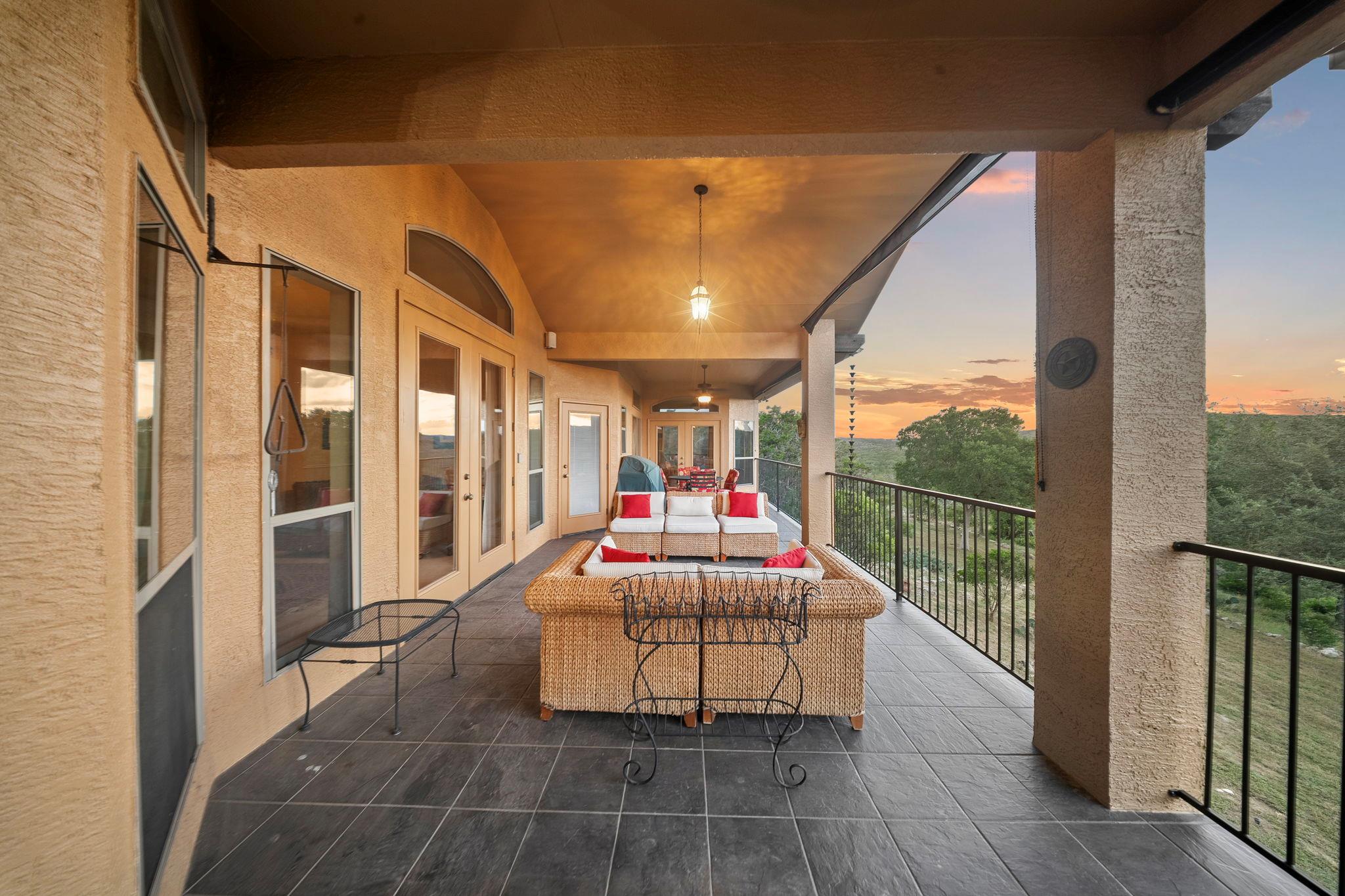 Image 37 of 40 For 5310 River Oaks Dr