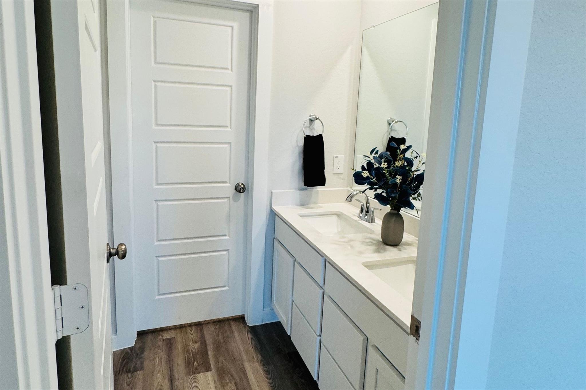 Image 11 of 14 For 5935 W Hausman Road Rd 1