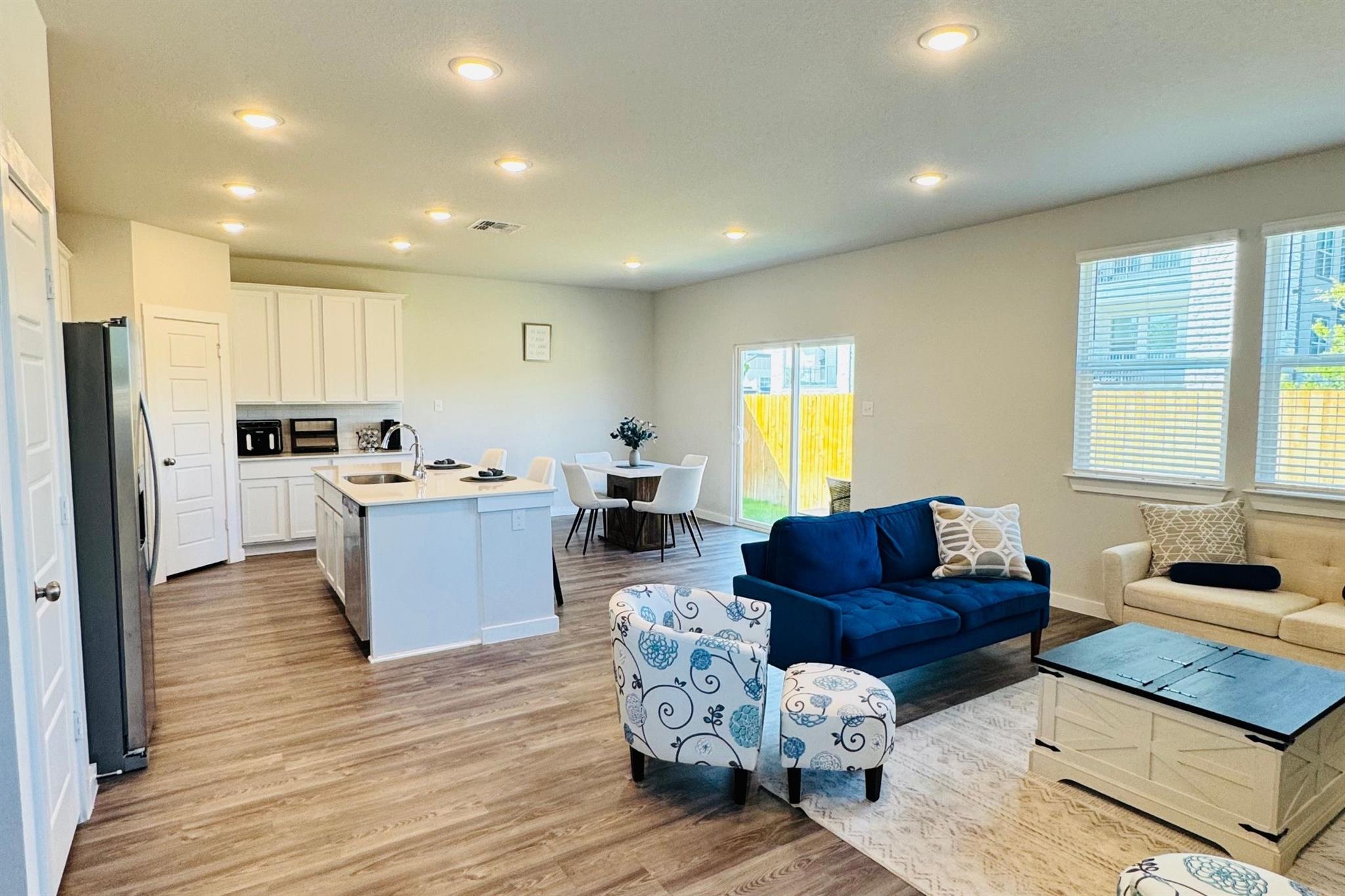 Image 5 of 14 For 5935 W Hausman Road Rd 1