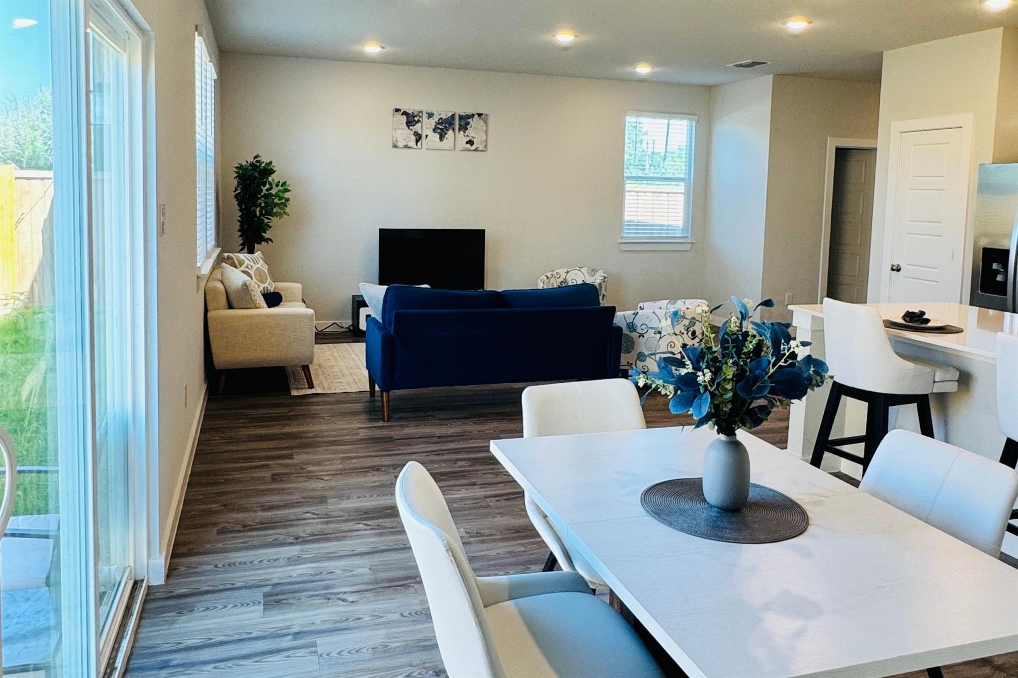 Image 6 of 14 For 5935 W Hausman Road Rd 1